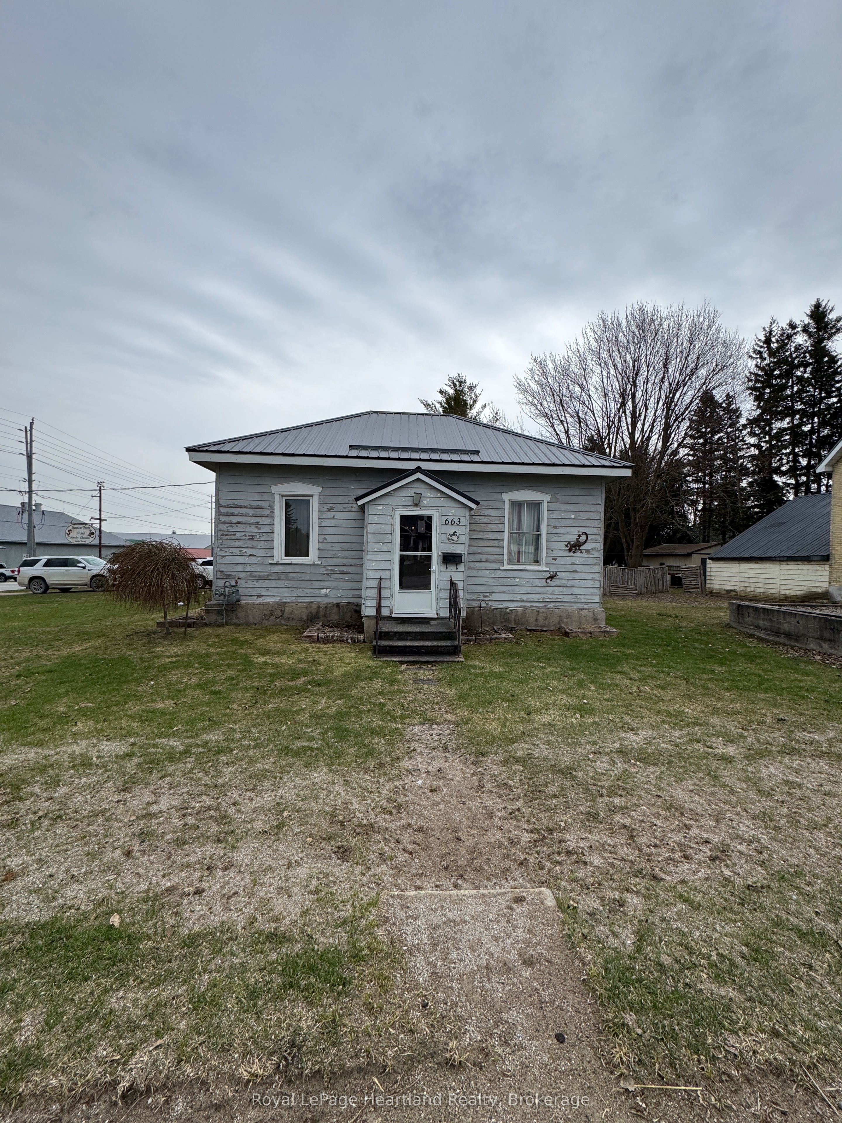 663 Josephine Street Property Photo