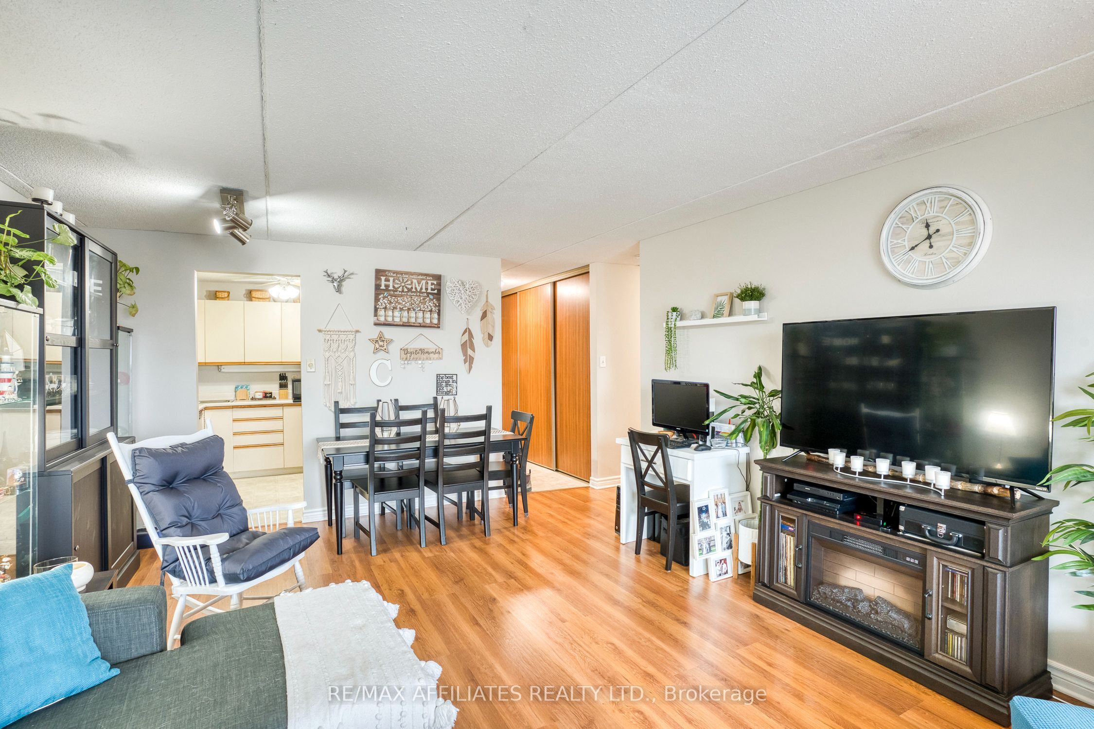 206 Woodward Street 307 Property Photo 11