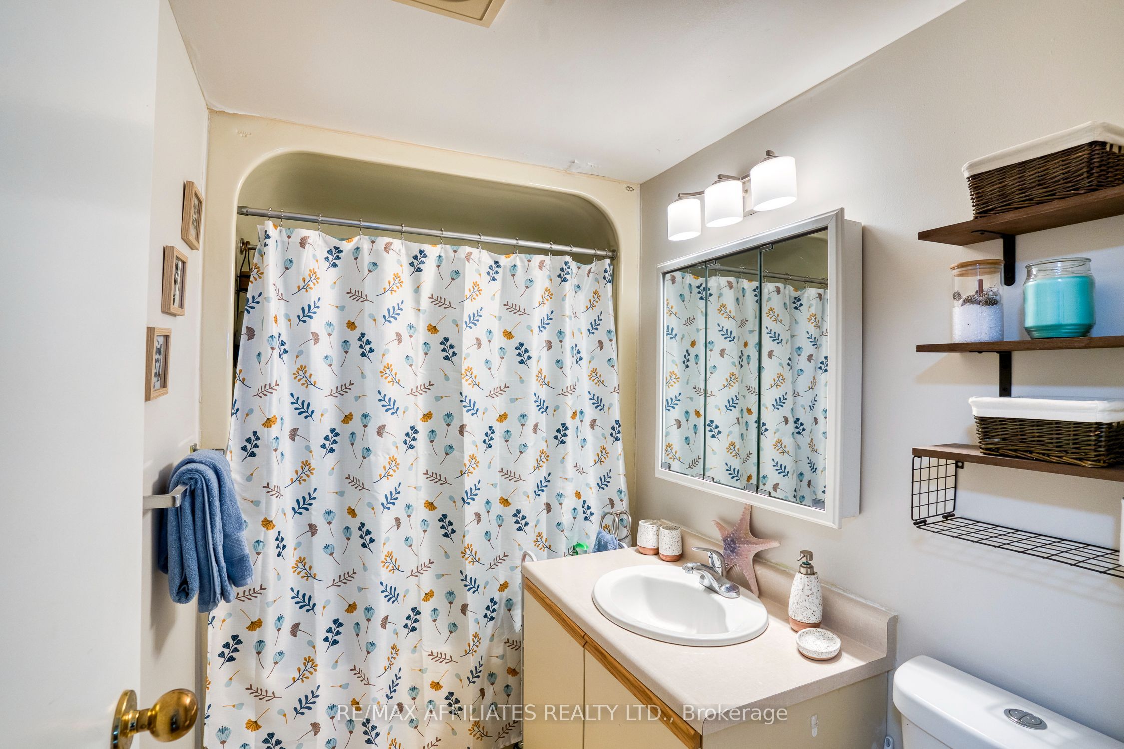 206 Woodward Street 307 Property Photo 16