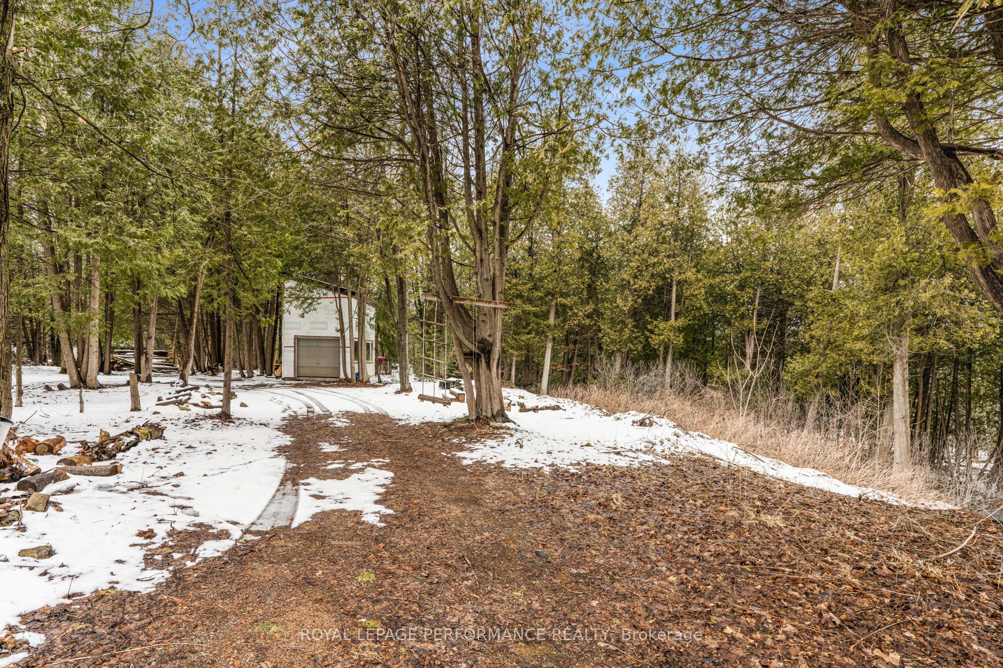 8441 Cooper Hill Road Property Photo 1