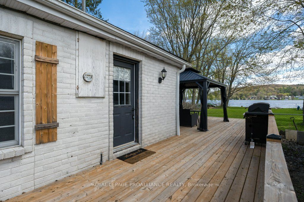 73 Prior Lane Property Photo