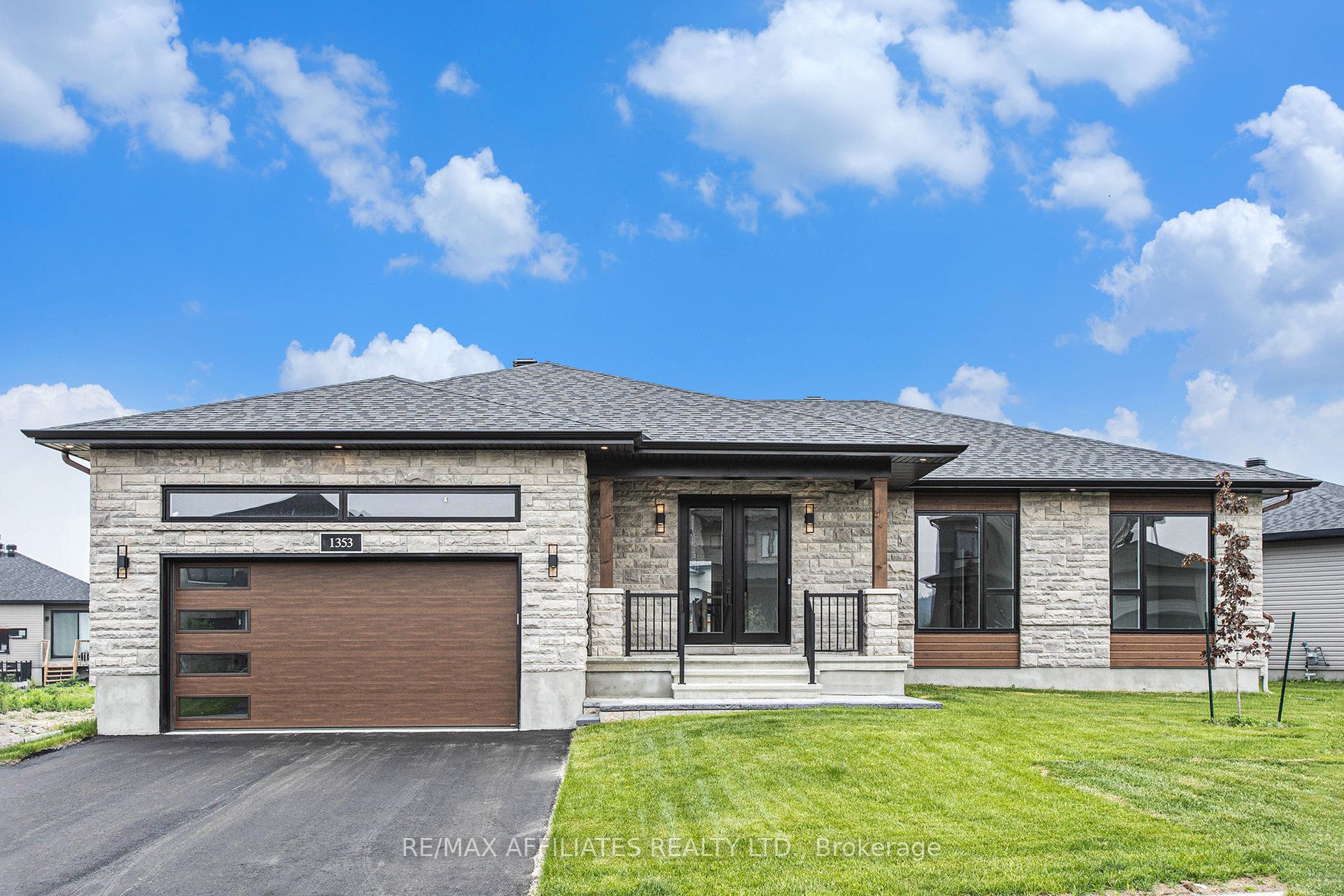 1353 Diamond Street Property Photo 1