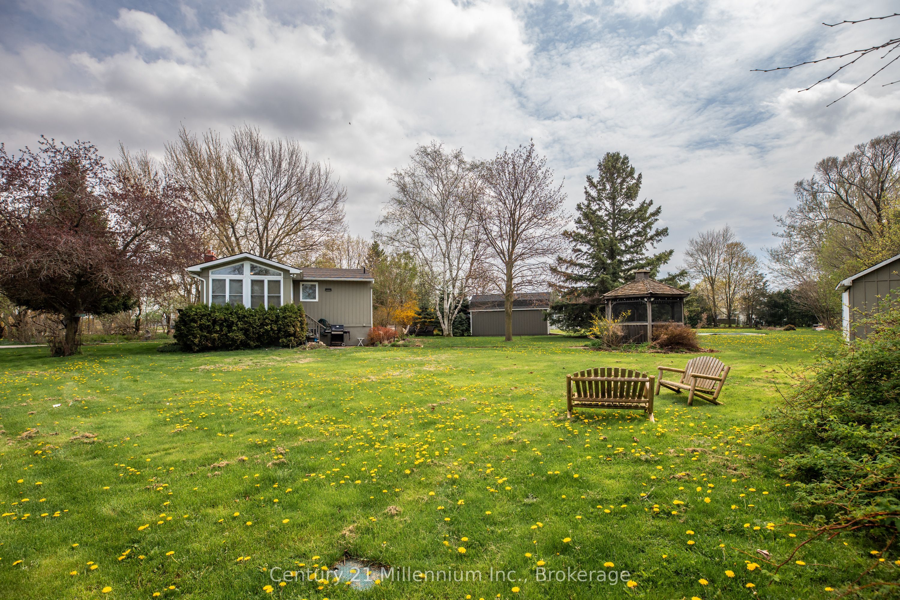 72234 Lakeshore Drive Property Photo 5