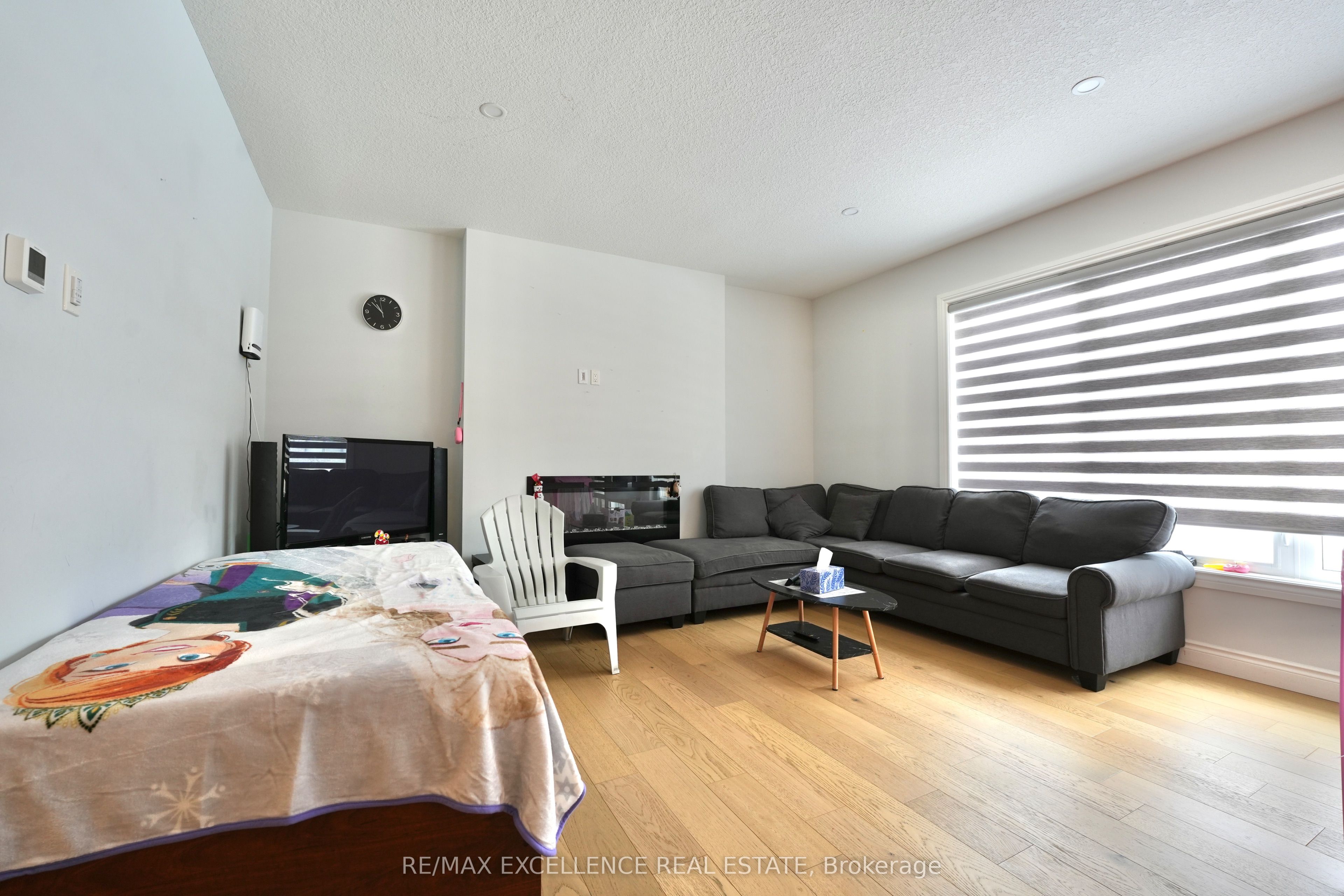 90 Wayside Lane Property Photo 4