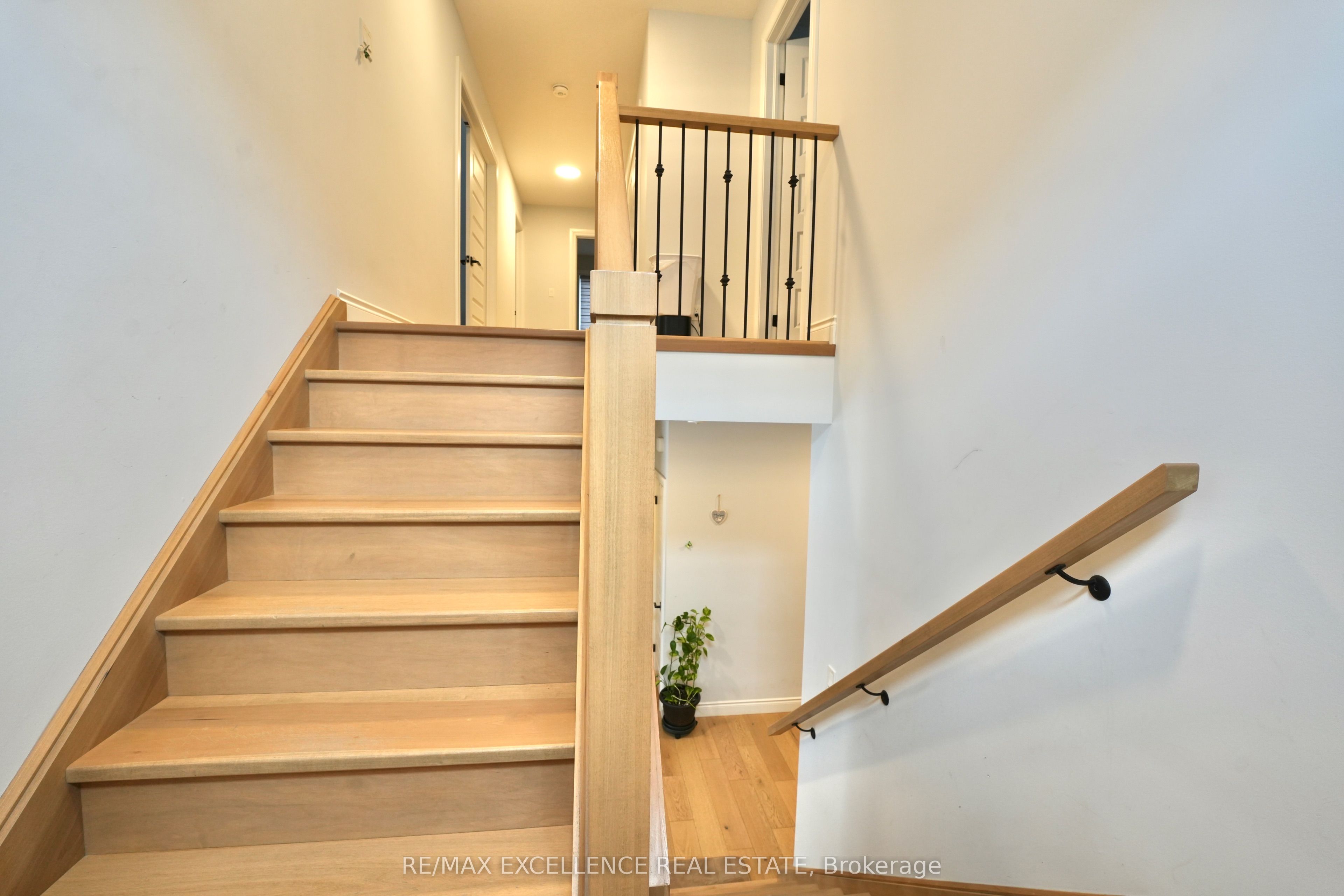 90 Wayside Lane Property Photo 7