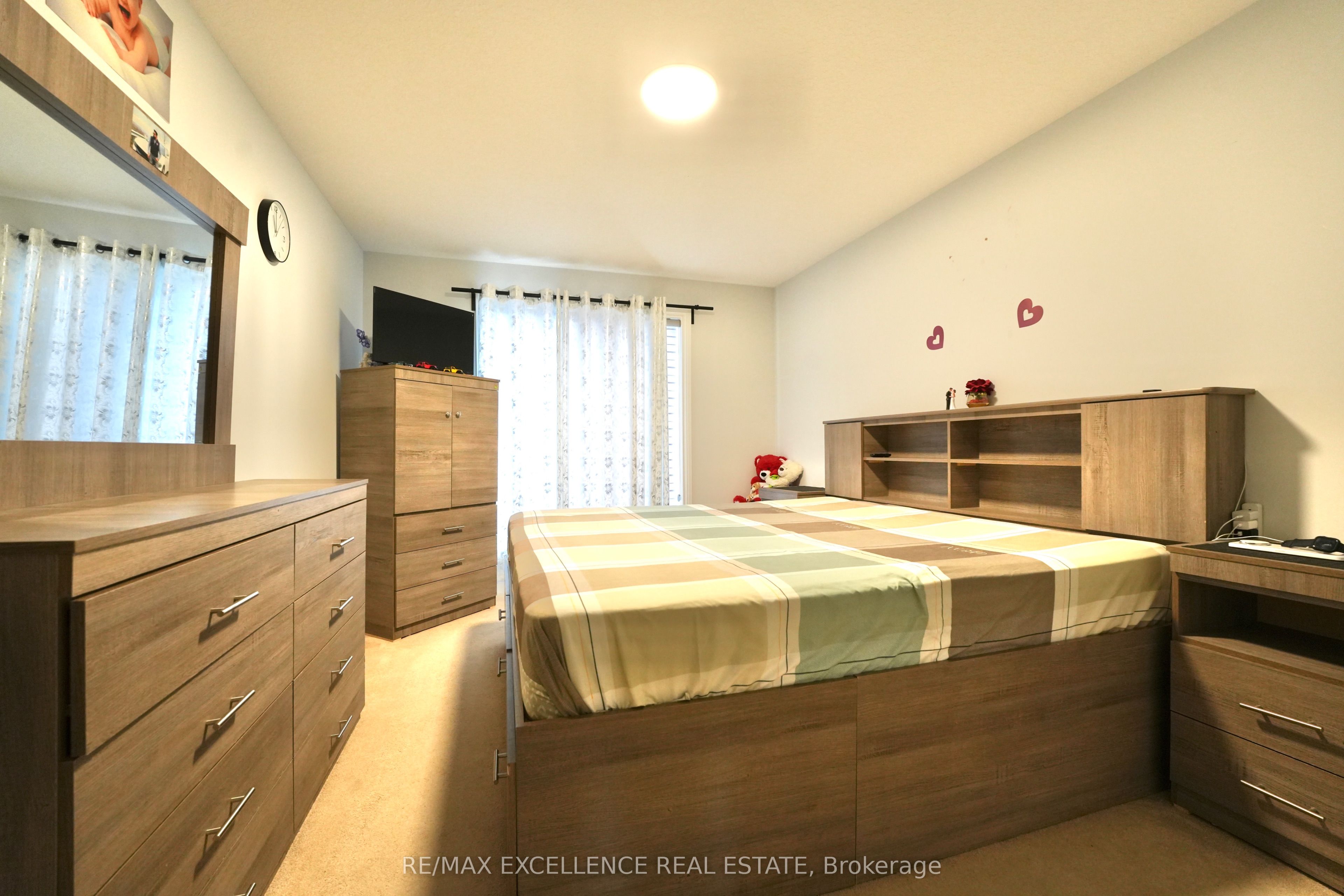 90 Wayside Lane Property Photo 8