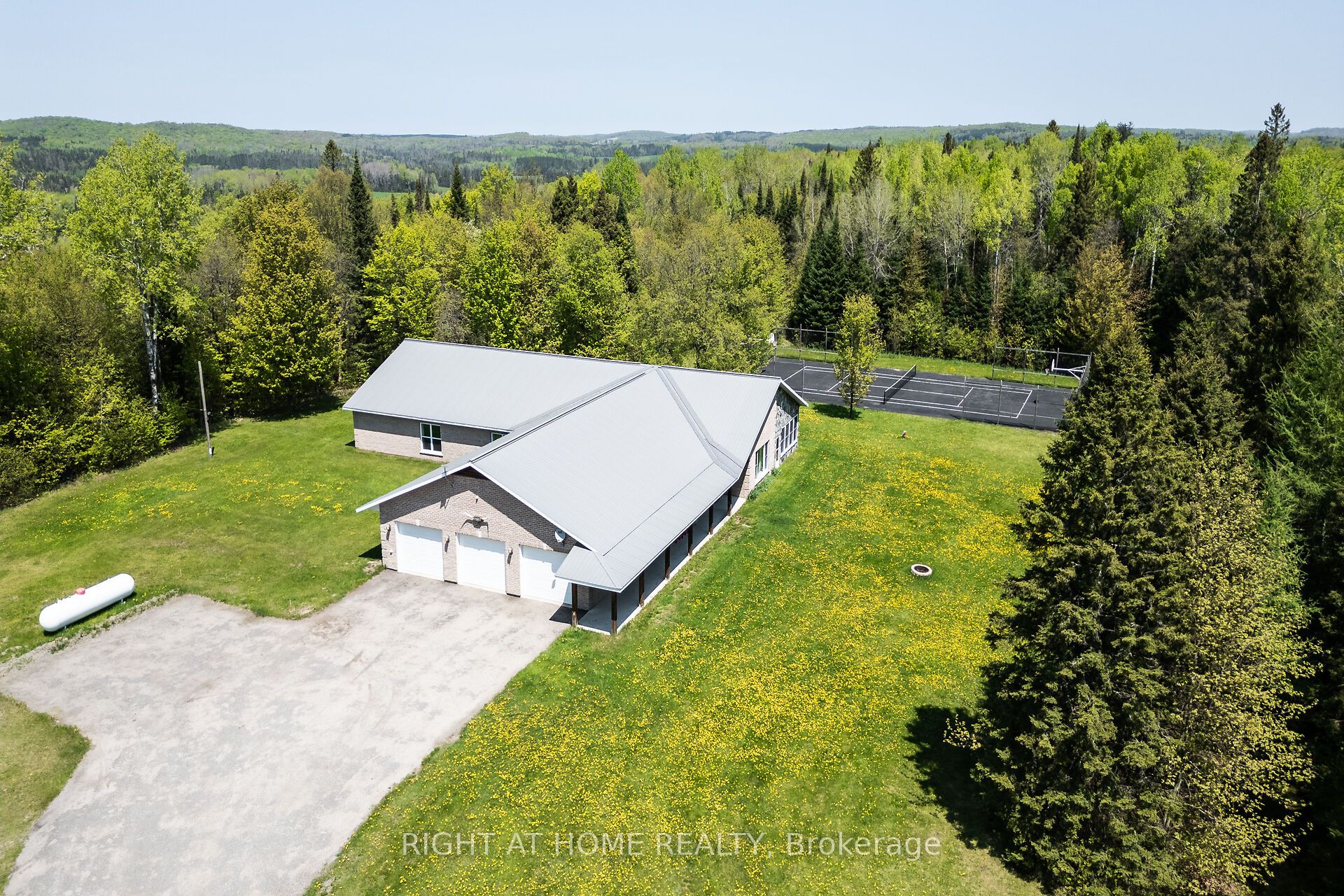 146 Oke Drive Property Photo 2