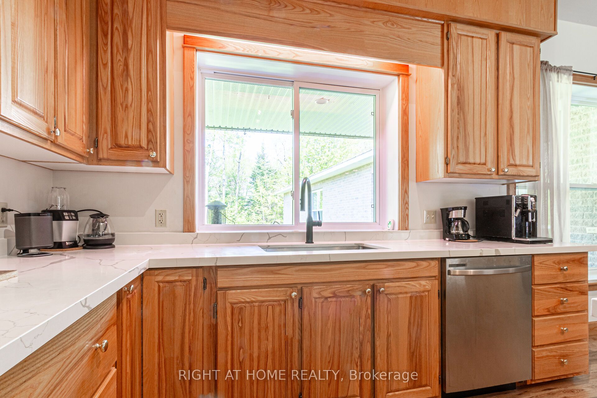 146 Oke Drive Property Photo 14