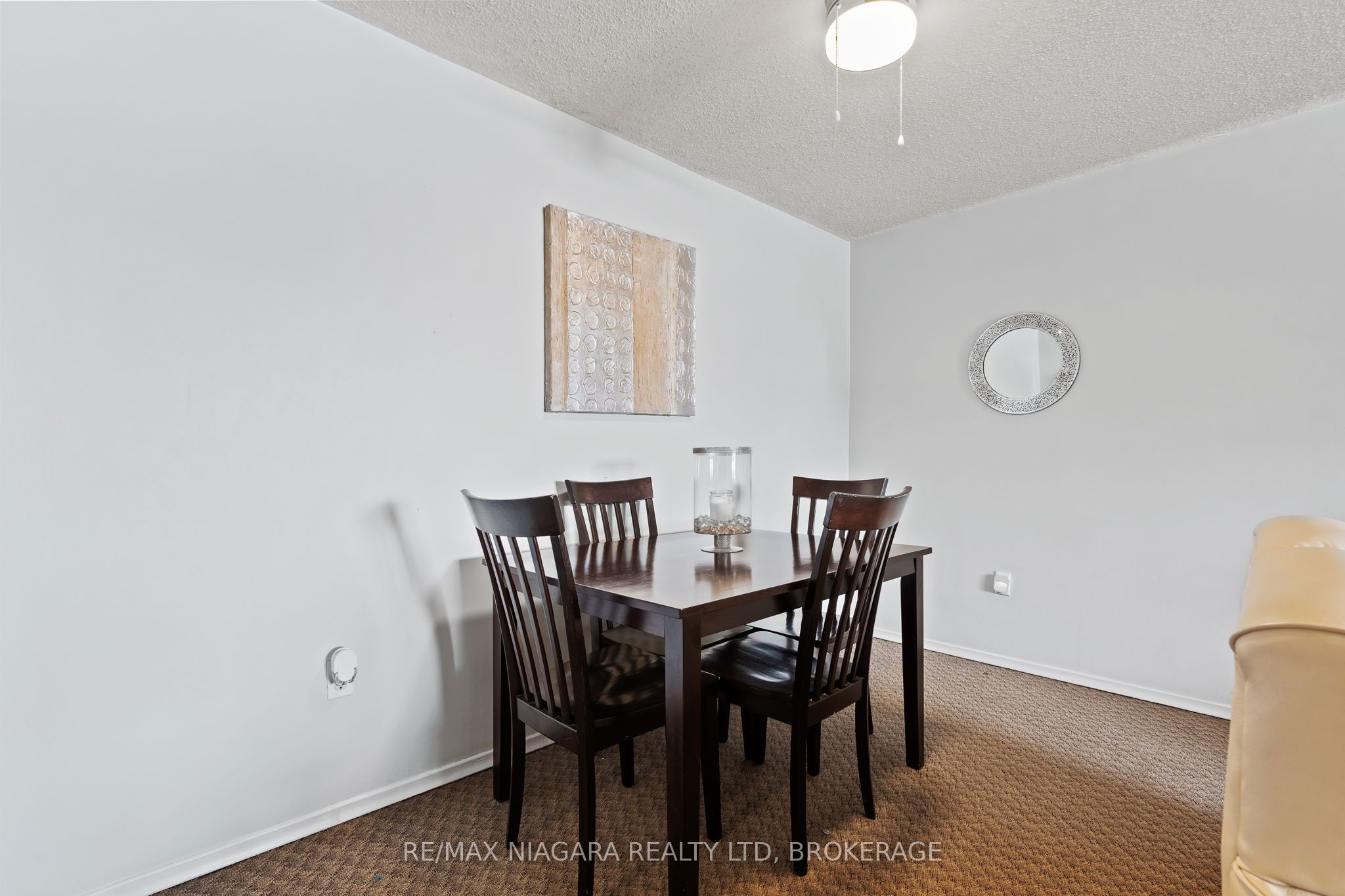 72 Main Street E 323 Property Photo 9