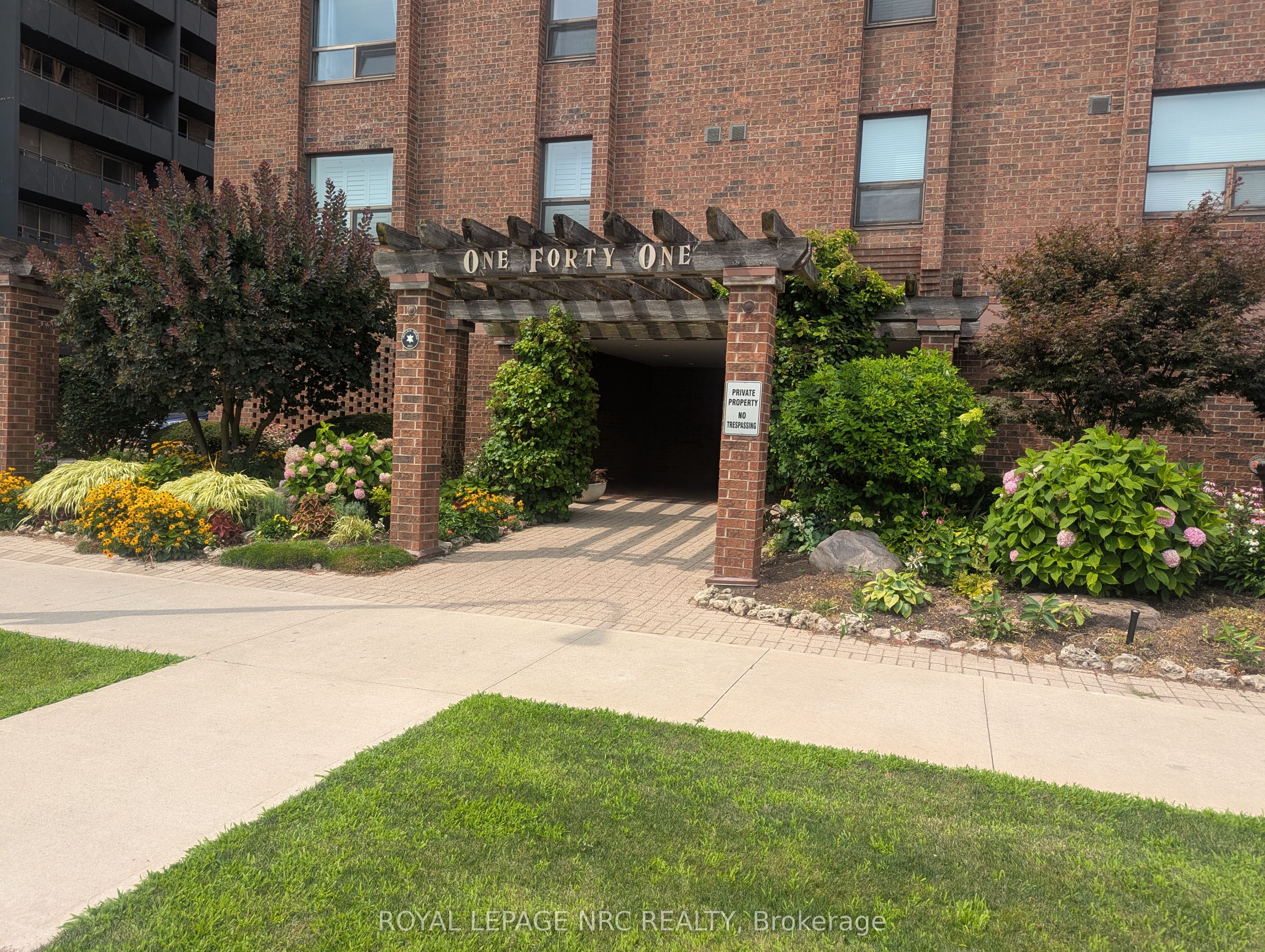 141 Church Street 1104 Property Photo 4