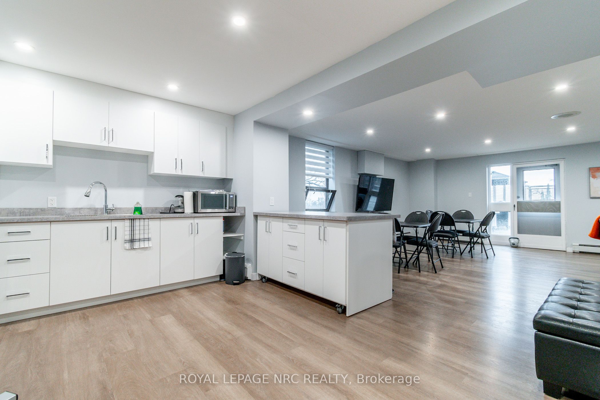 141 Church Street 1104 Property Photo 29
