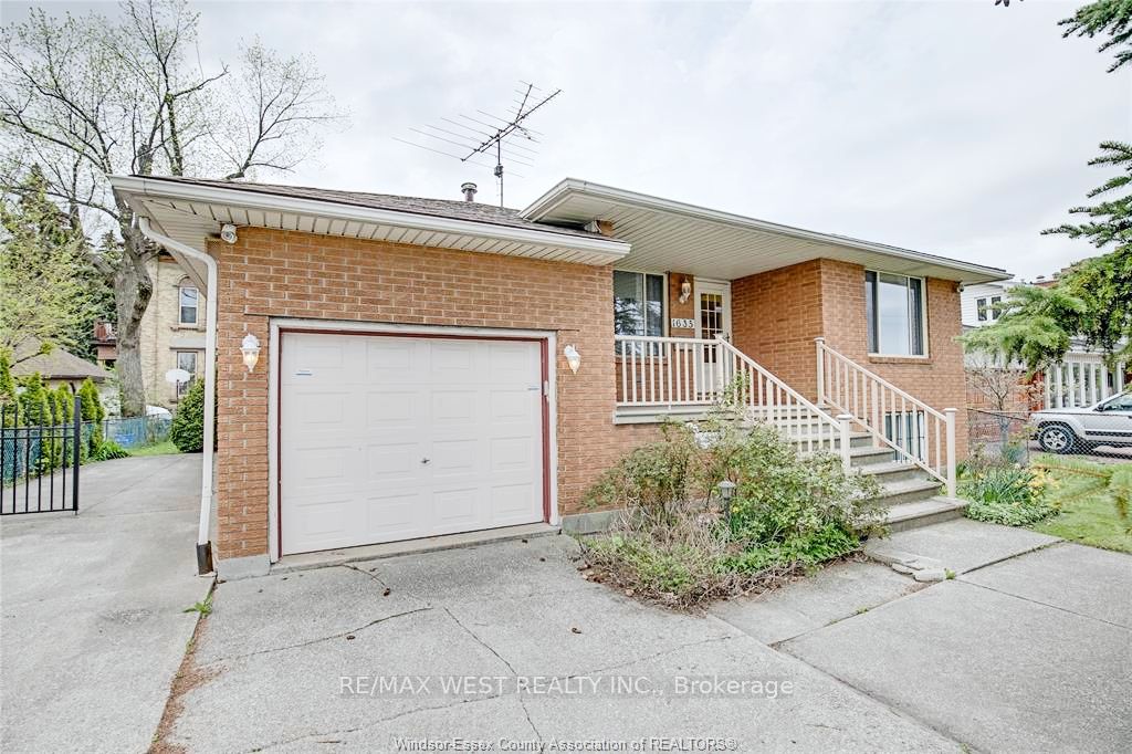 1635 Riverside Drive W Property Photo 1