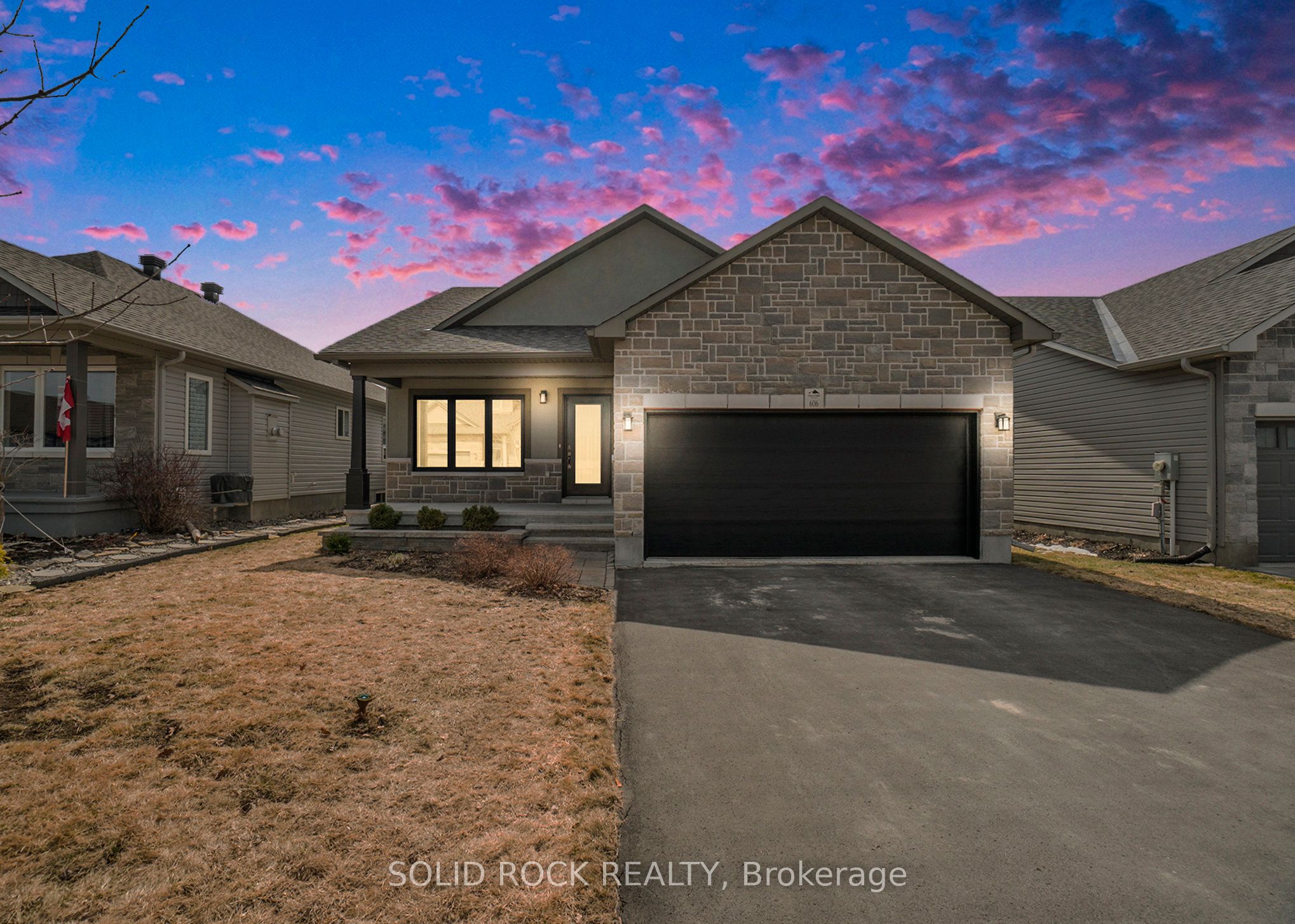 606 Laroque Street Property Photo