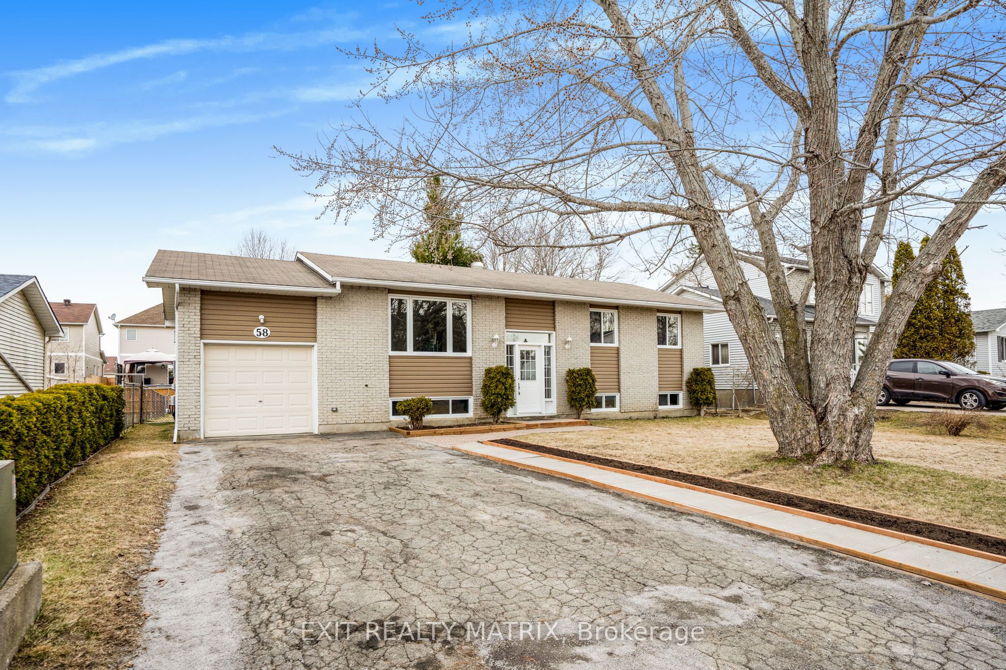 58 Castlebeau St Property Photo