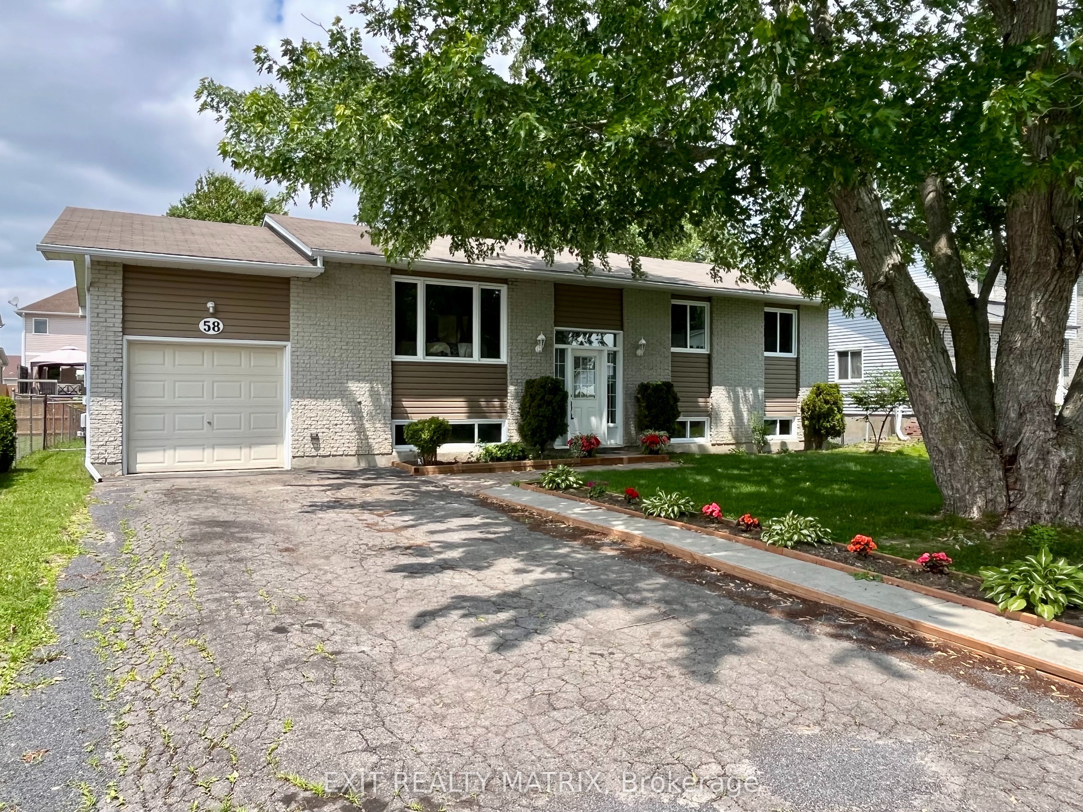 58 Castlebeau Street Property Photo 1