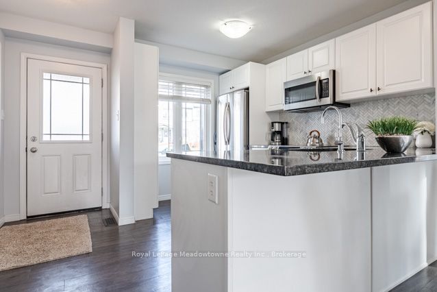 350 Dundas Street S 42 Property Photo 8