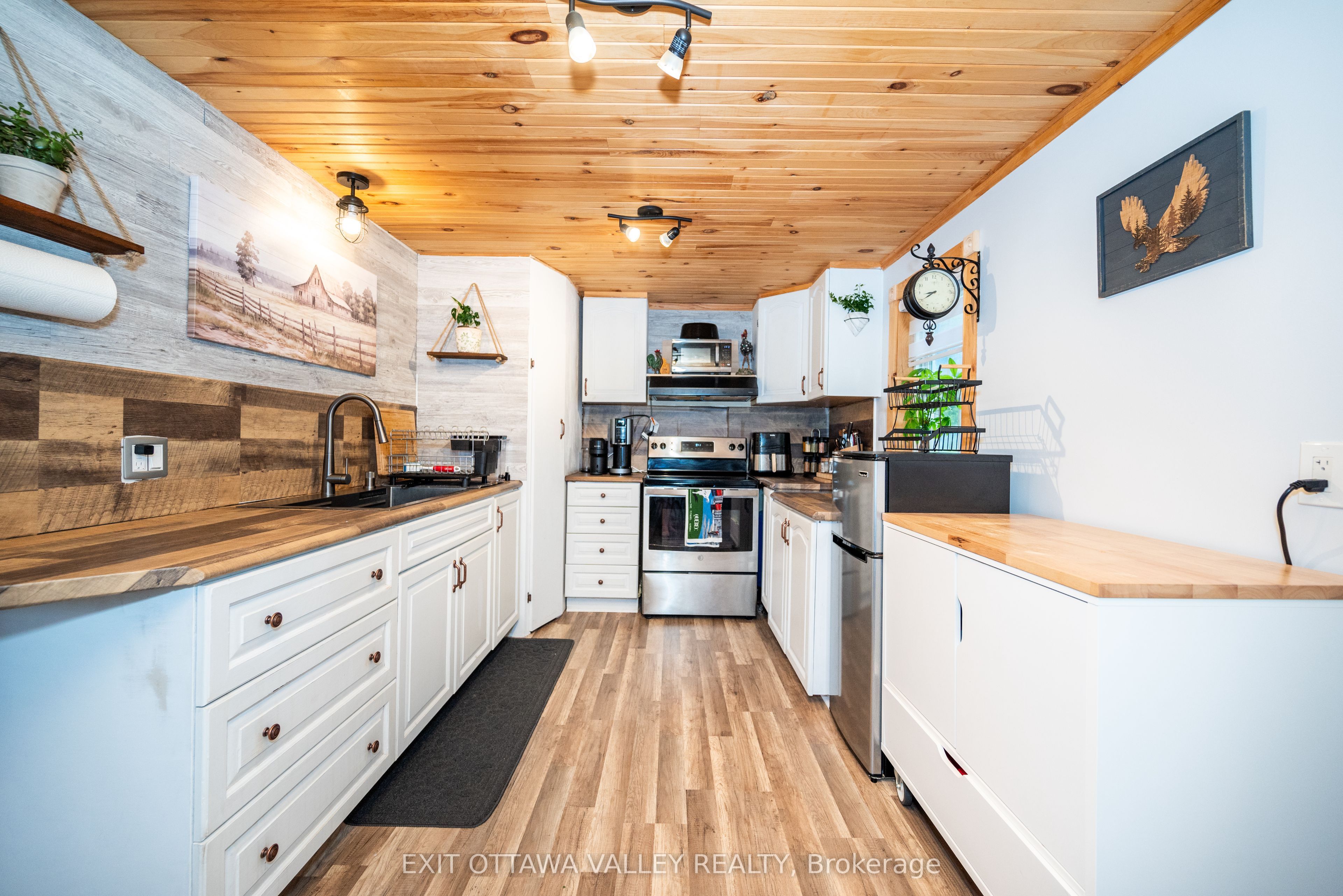 1244 Fourth Chute Road Property Photo 11