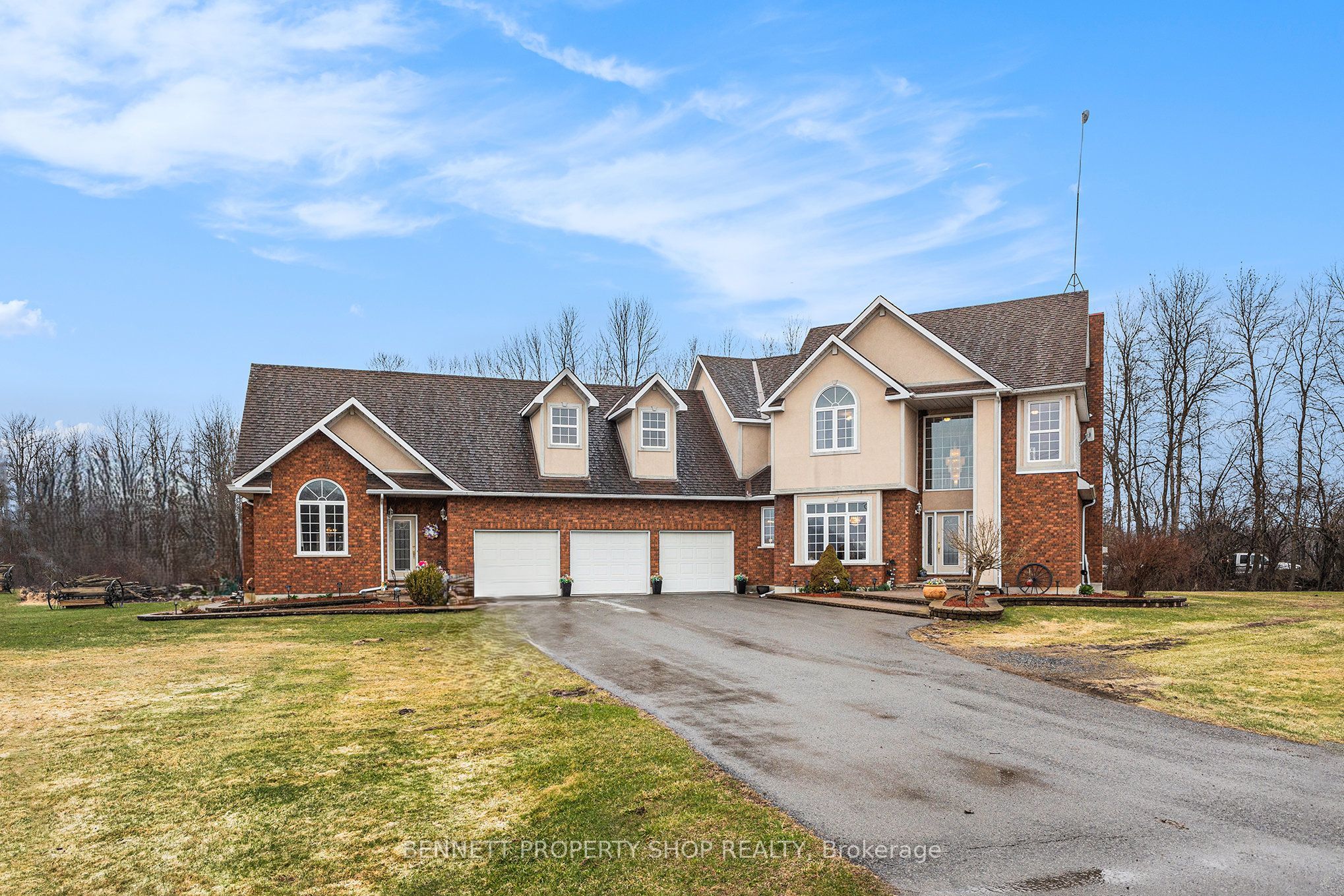 3560 Weir Road Property Photo
