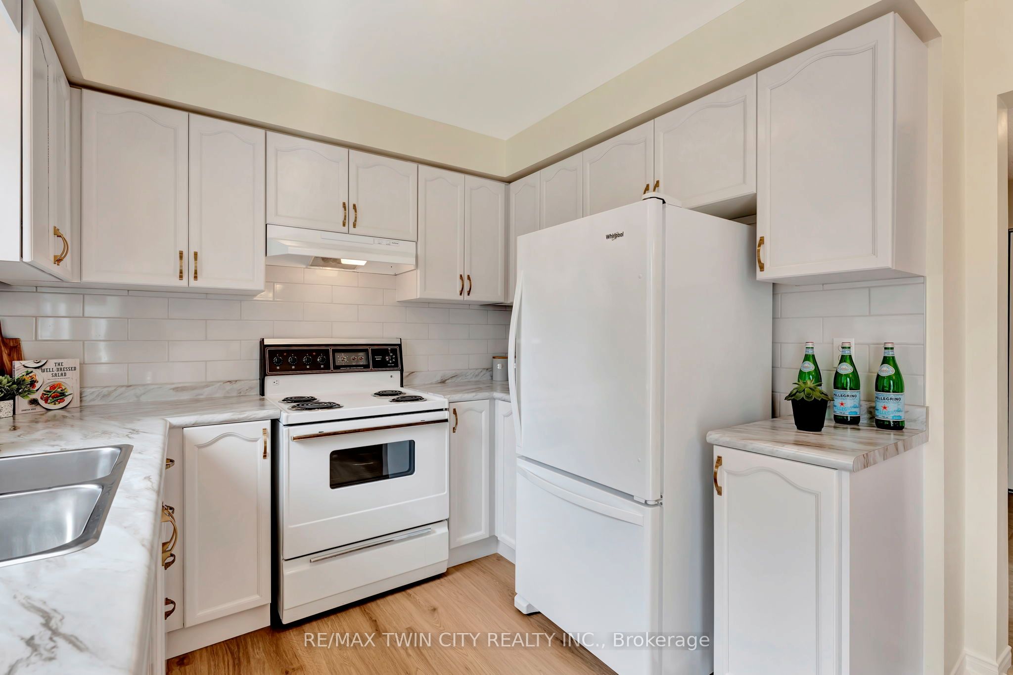 14 Broom Street Property Photo 7