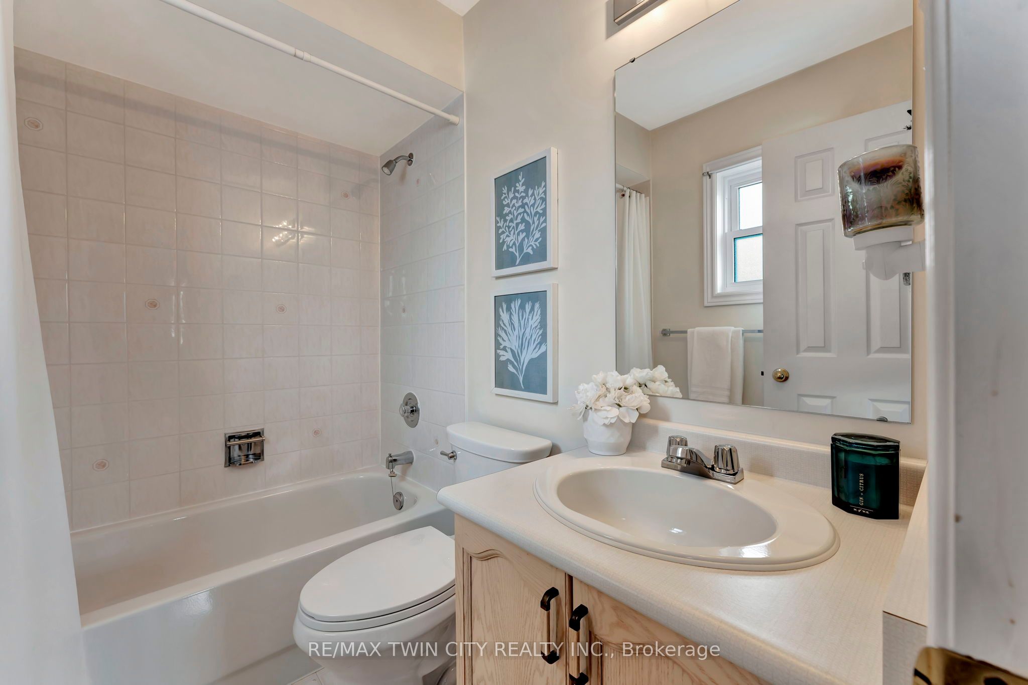 14 Broom Street Property Photo 21