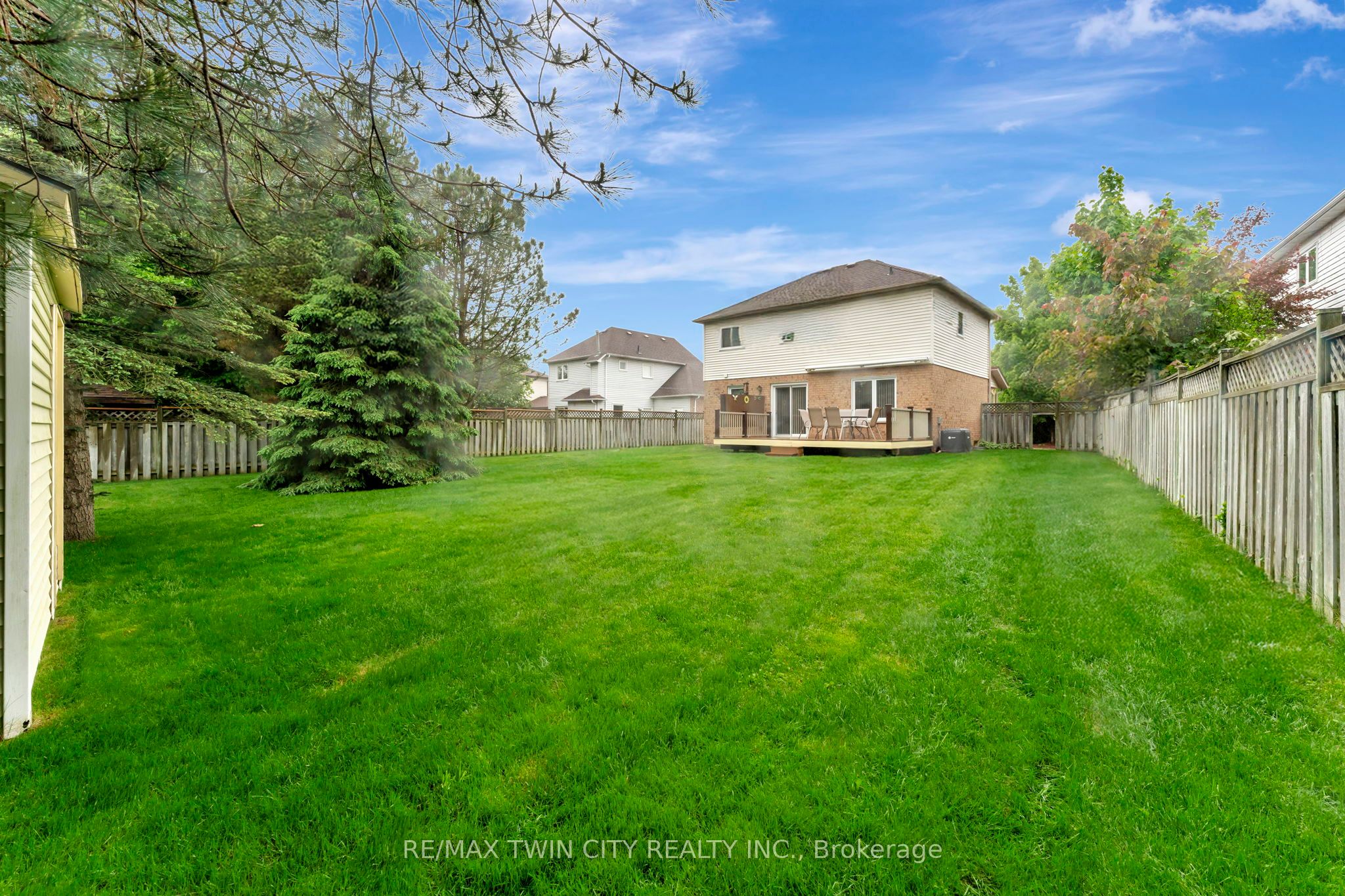 14 Broom Street Property Photo 28