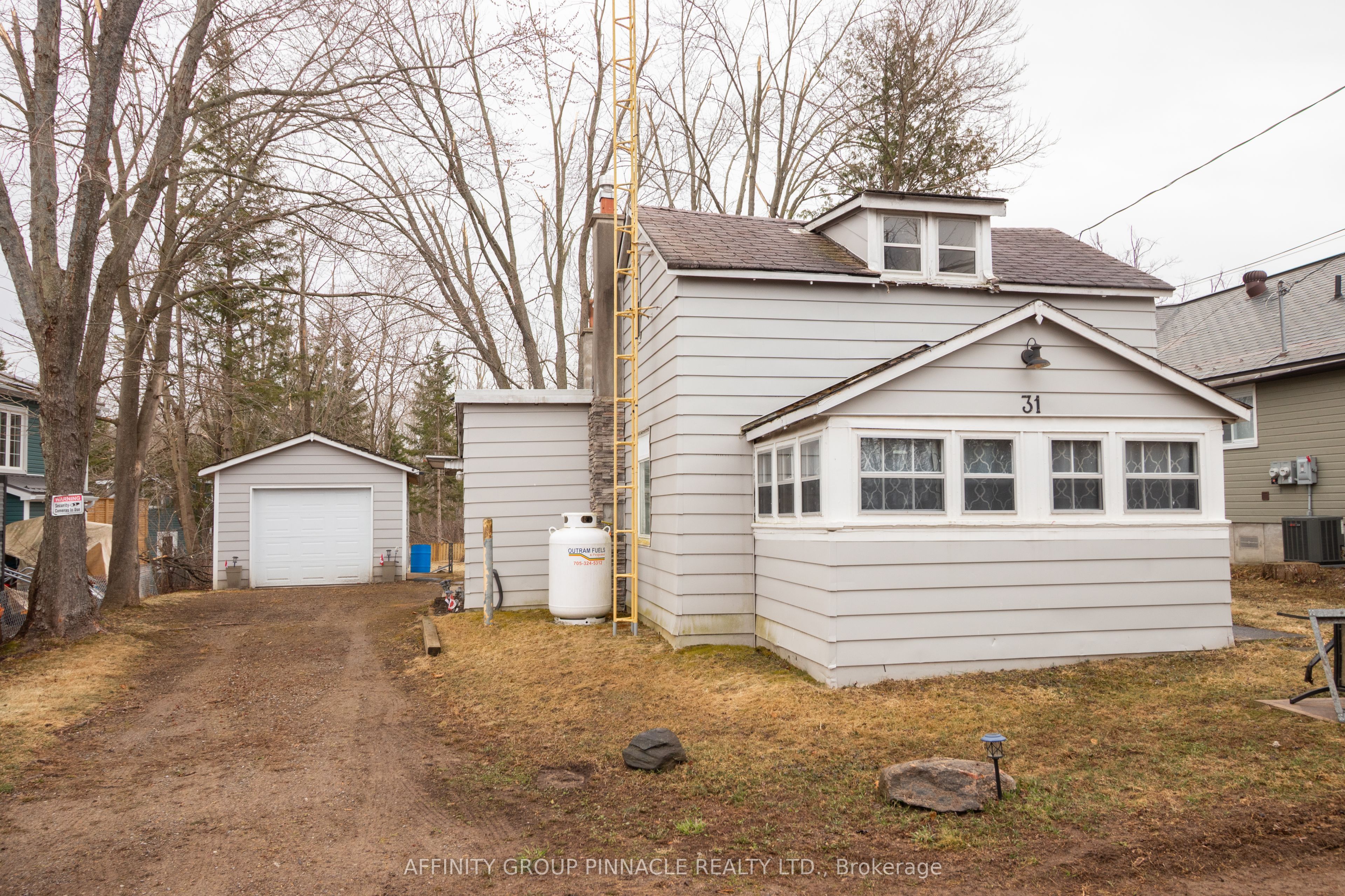 31 Birchcliff Avenue Property Photo