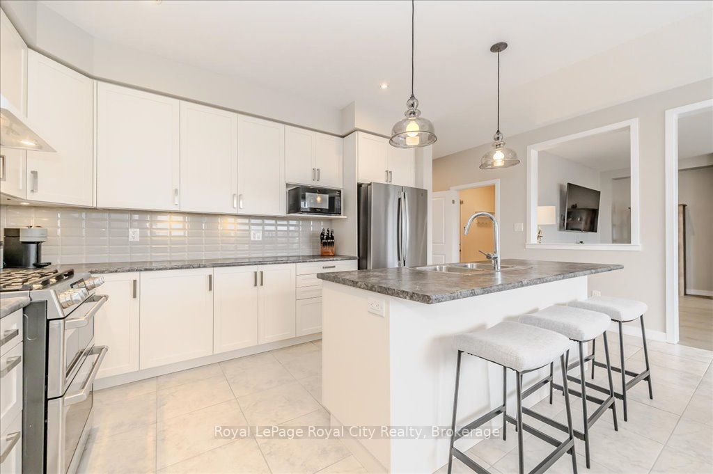 262 Dolman St Property Photo 13