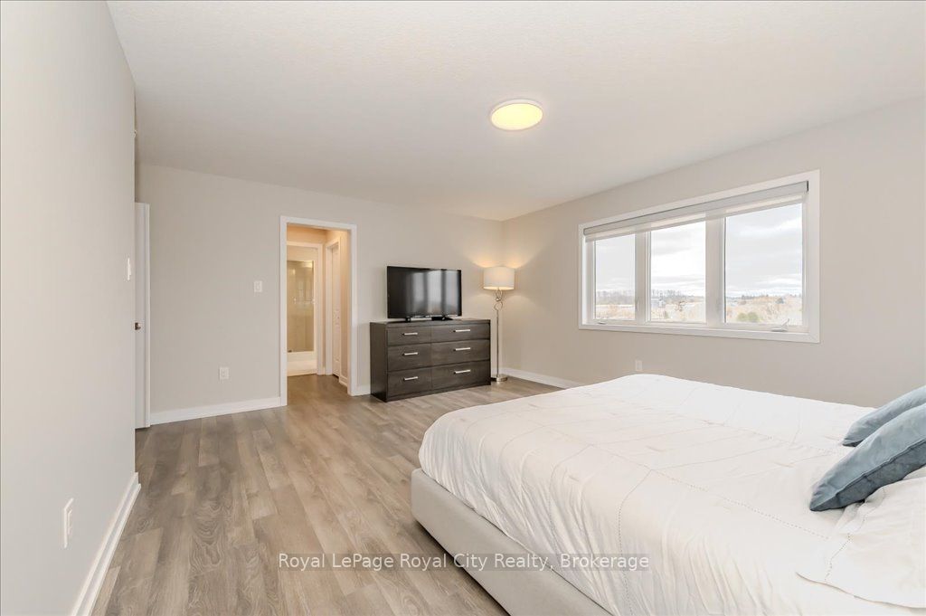 262 Dolman St Property Photo 22
