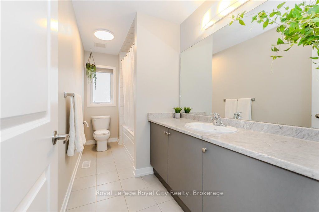 262 Dolman St Property Photo 30