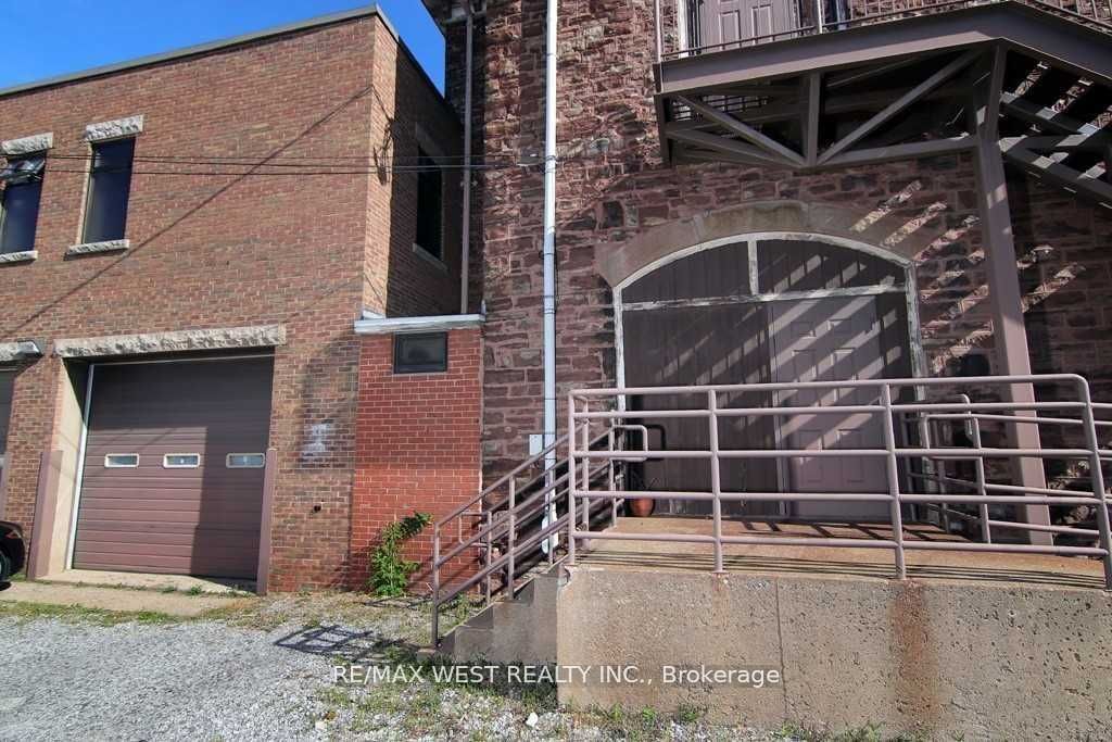 343 Merritt Street Property Photo 7