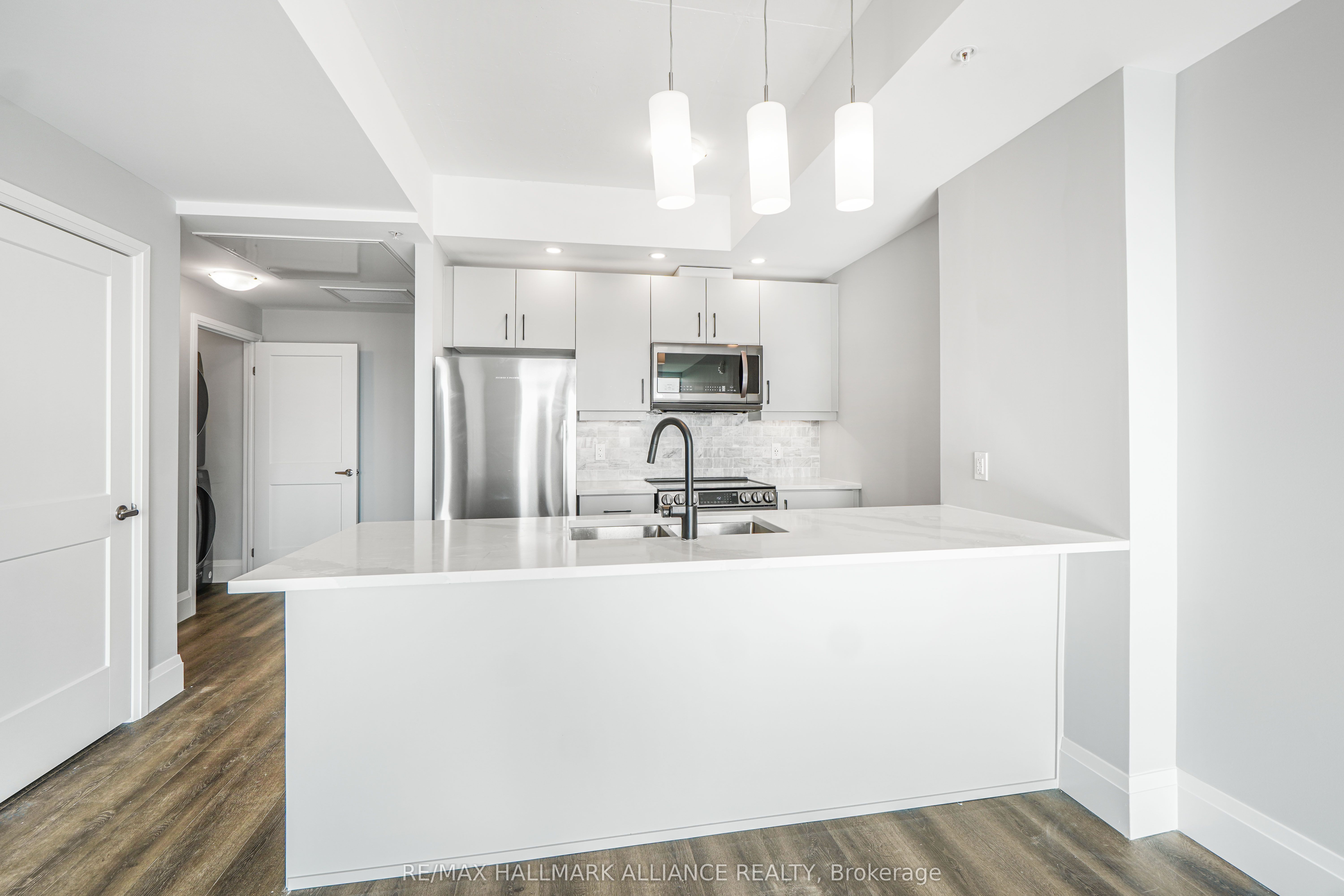 #1406 - 108 Garment Street Property Photo 1