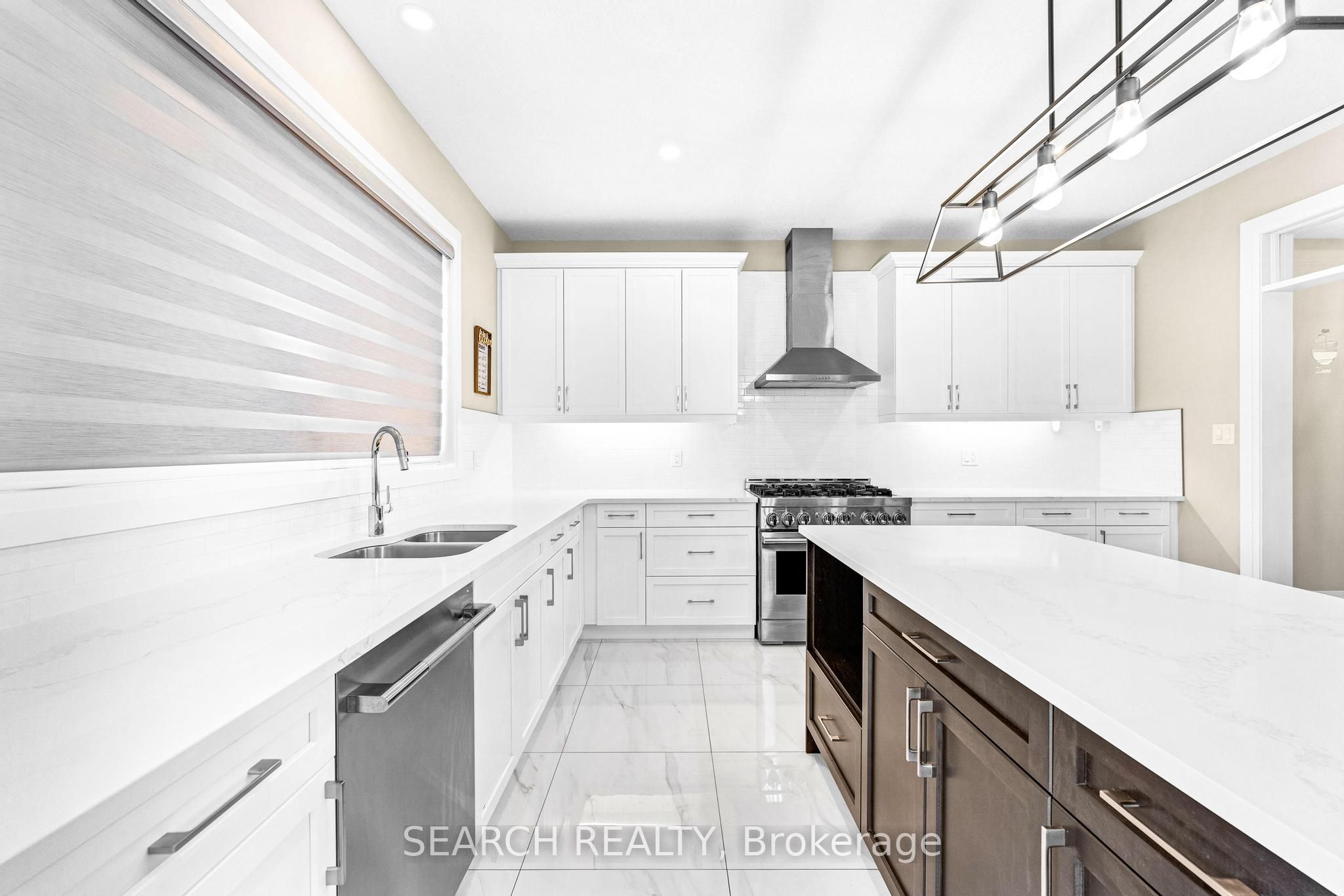 204 Boardwalk Way Property Photo 7