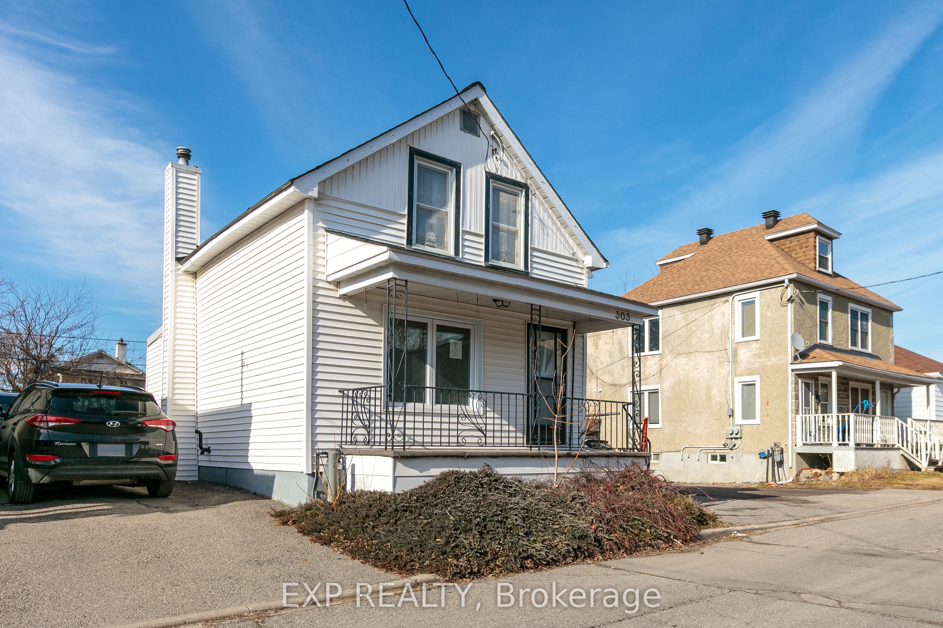 303 Shakespeare Street Property Photo