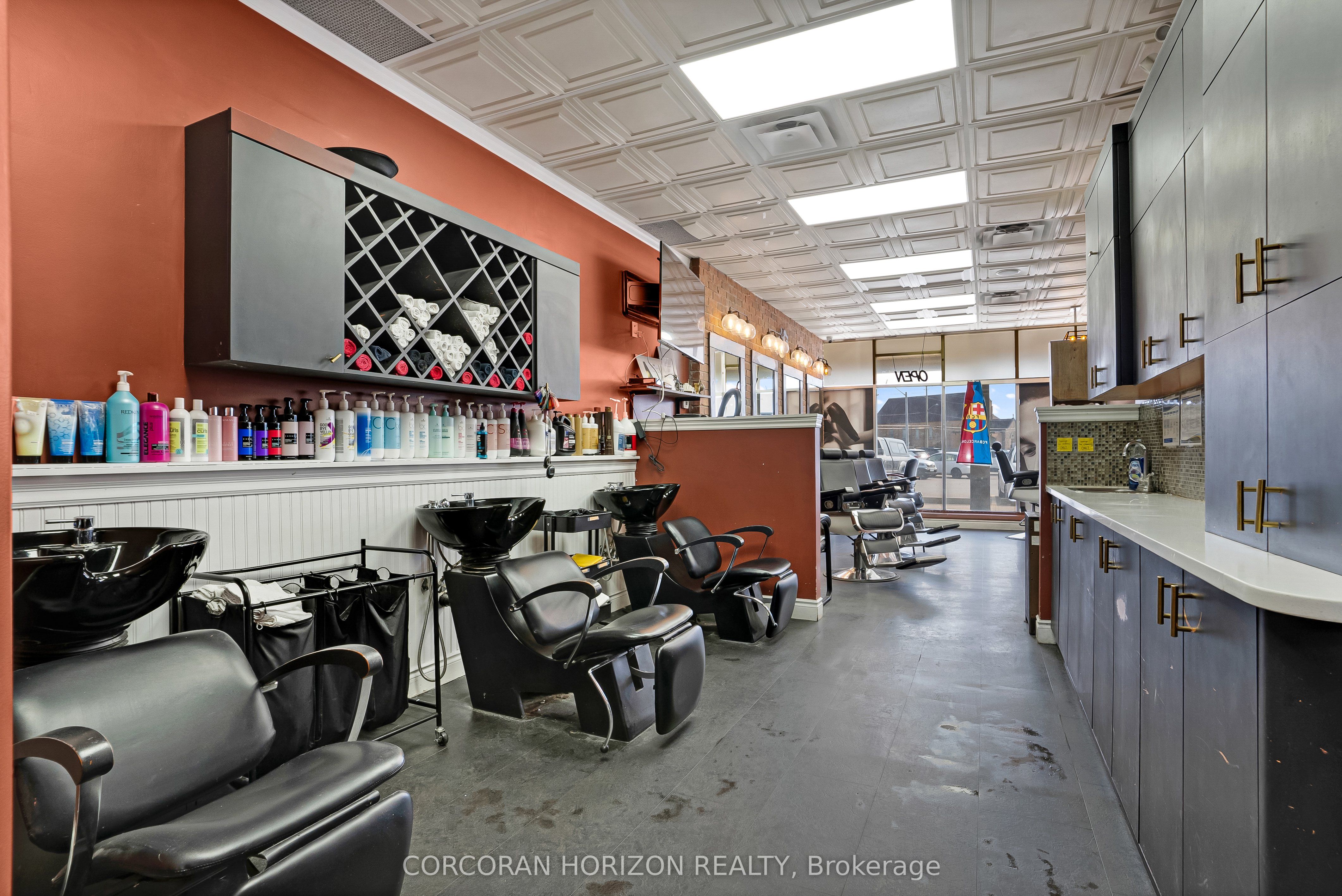120 Ottawa St N Property Photo 20