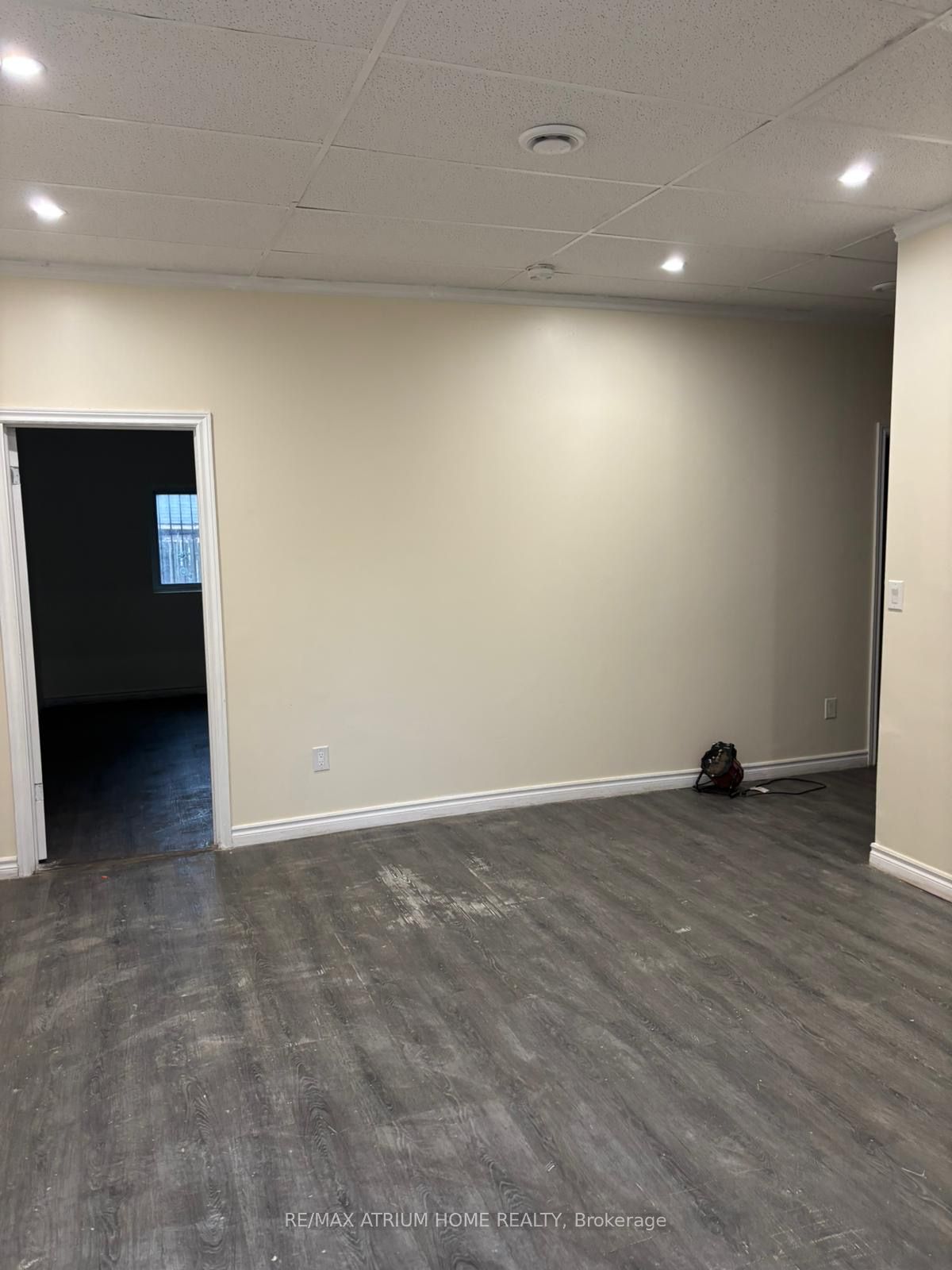 109 Lake Street Property Photo 3