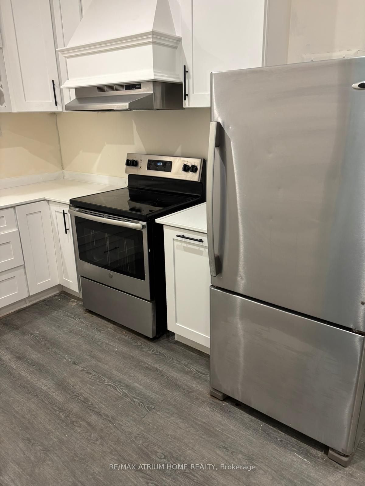 109 Lake Street Property Photo 4