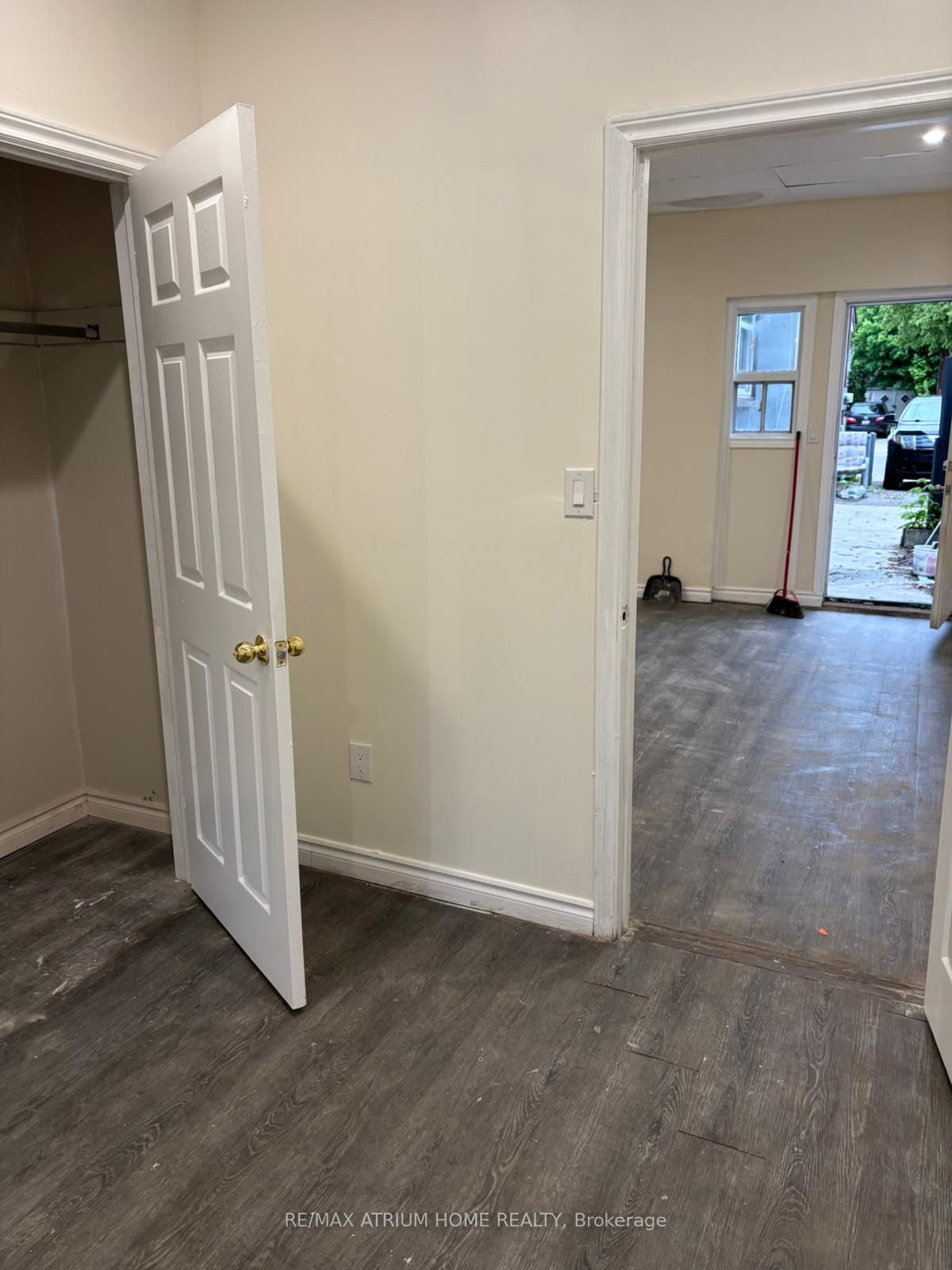 109 Lake Street Property Photo 6