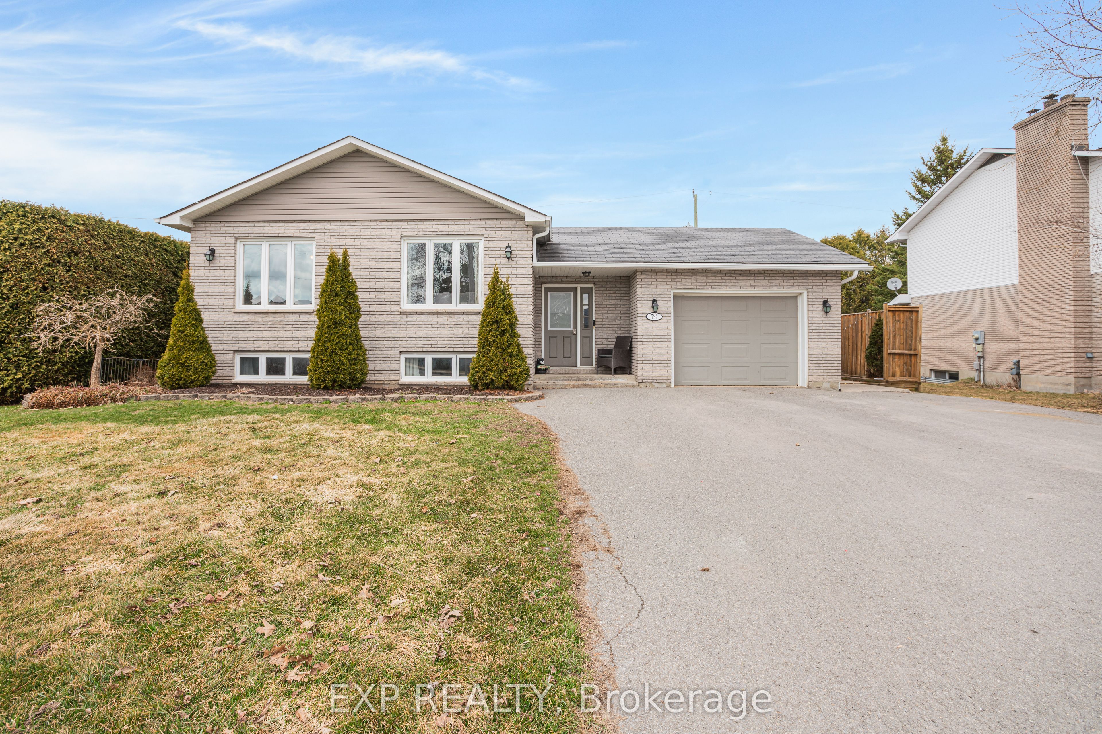 724 St Isidore Road Property Photo
