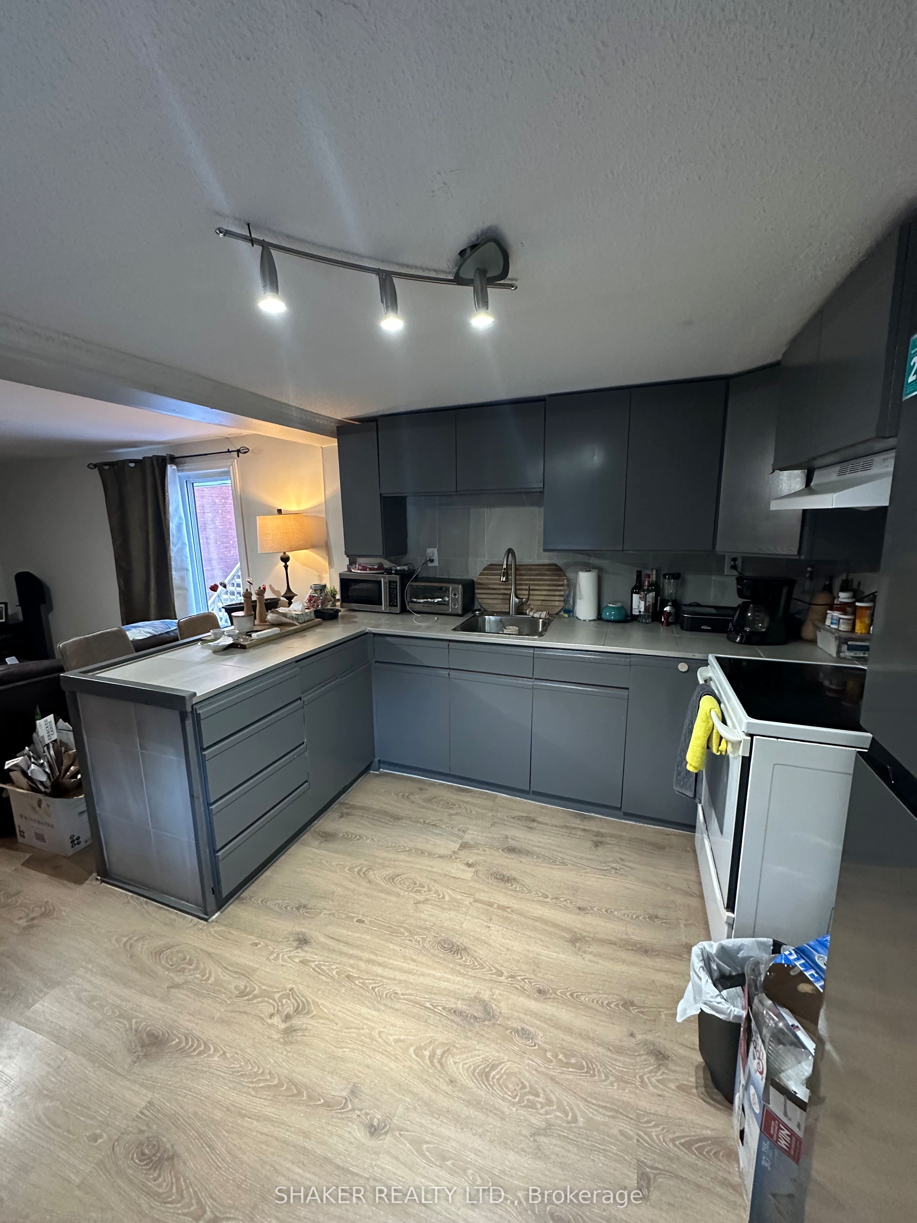 449 Preston Street Property Photo 6