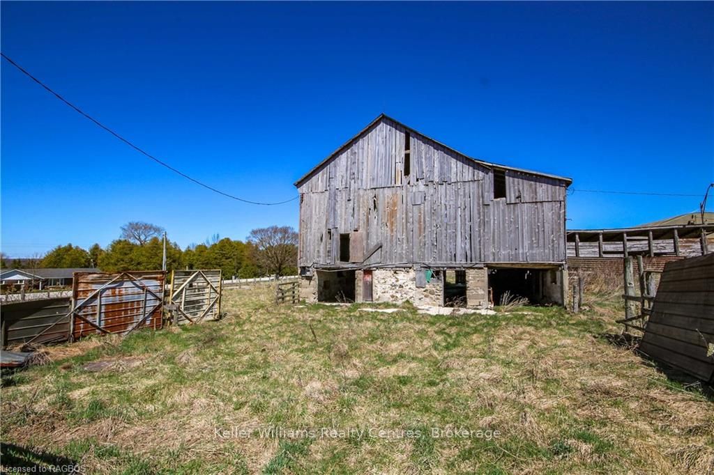 501426 Grey 1st Rd Property Photo 13