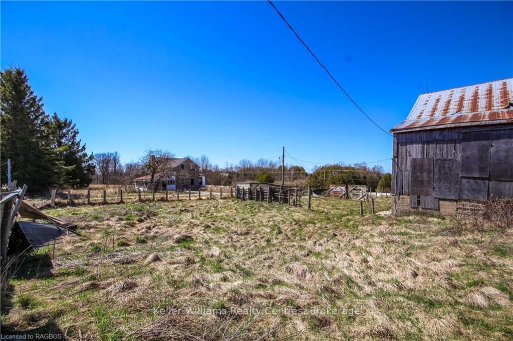 501426 Grey 1st Rd Property Photo 24