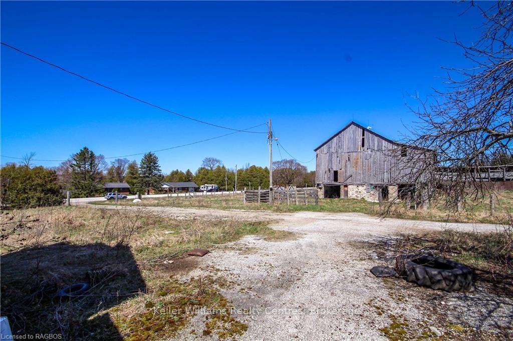 501426 Grey 1st Rd Property Photo 28