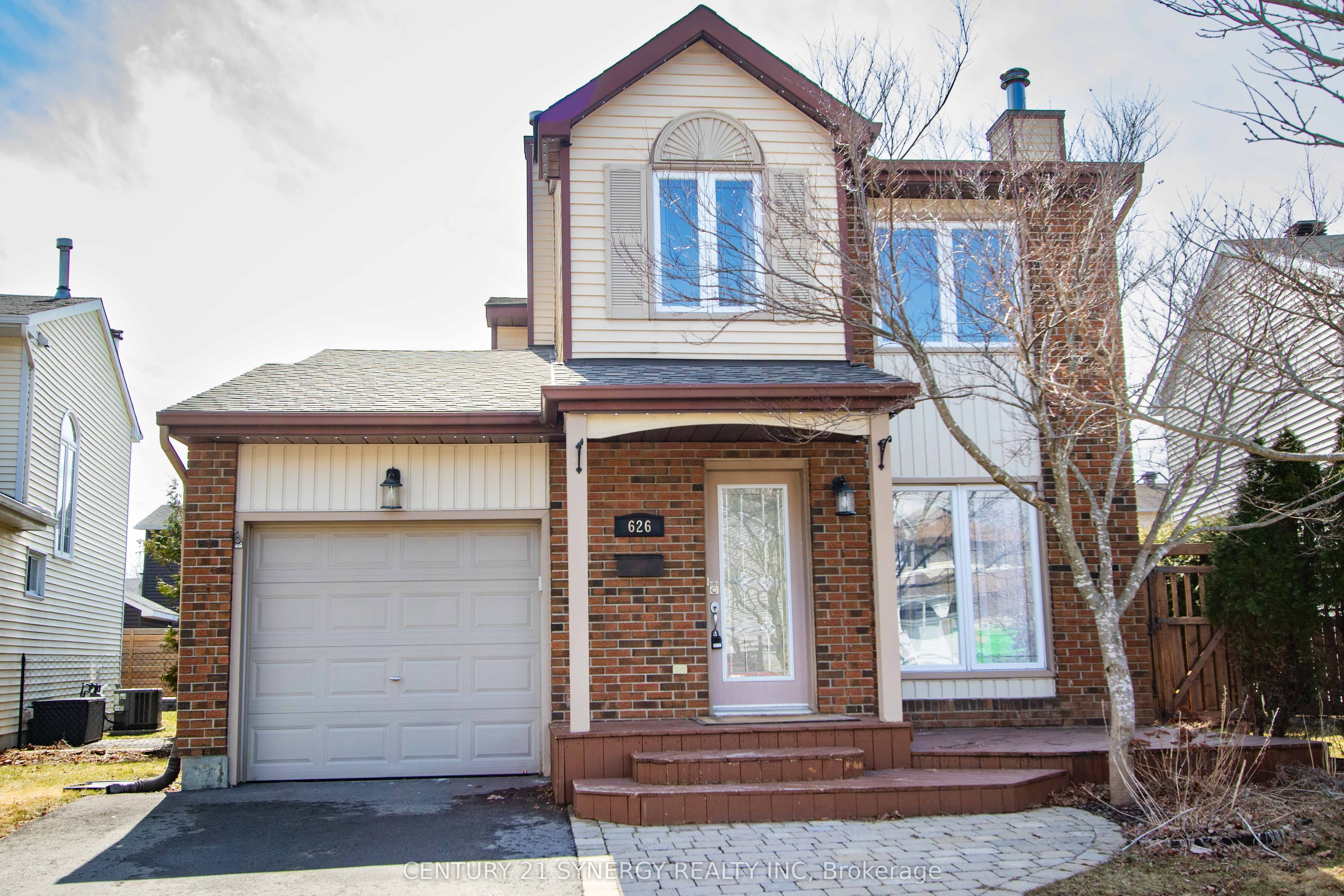 1105 Fallingbrook | Pineridge Real Estate Listings Main Image