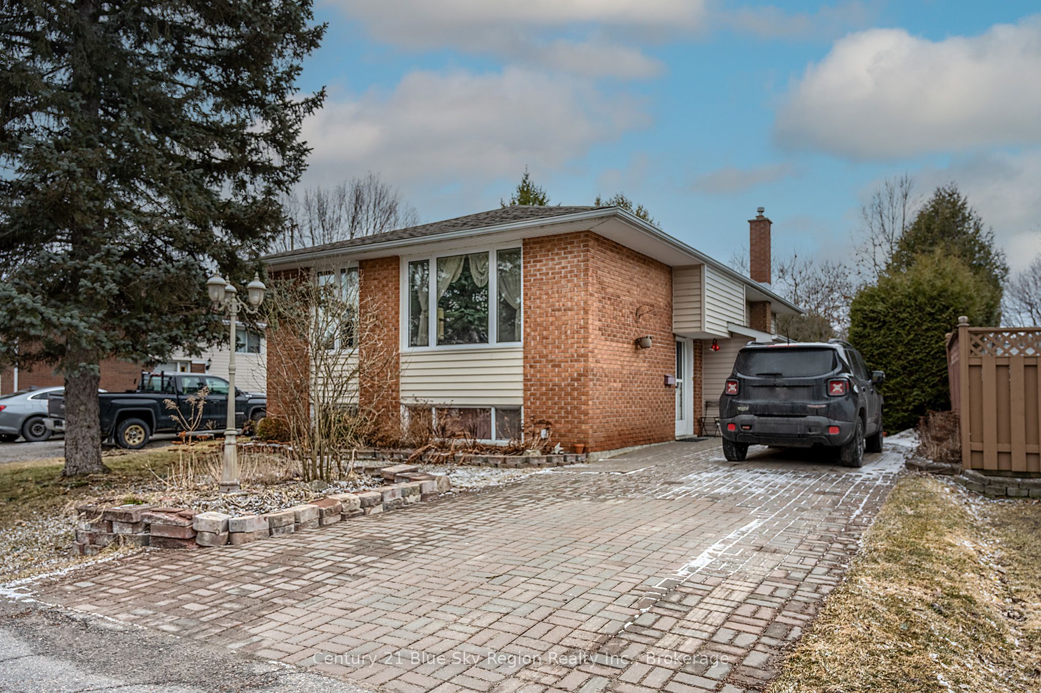 71 Marshall Park Drive Property Photo