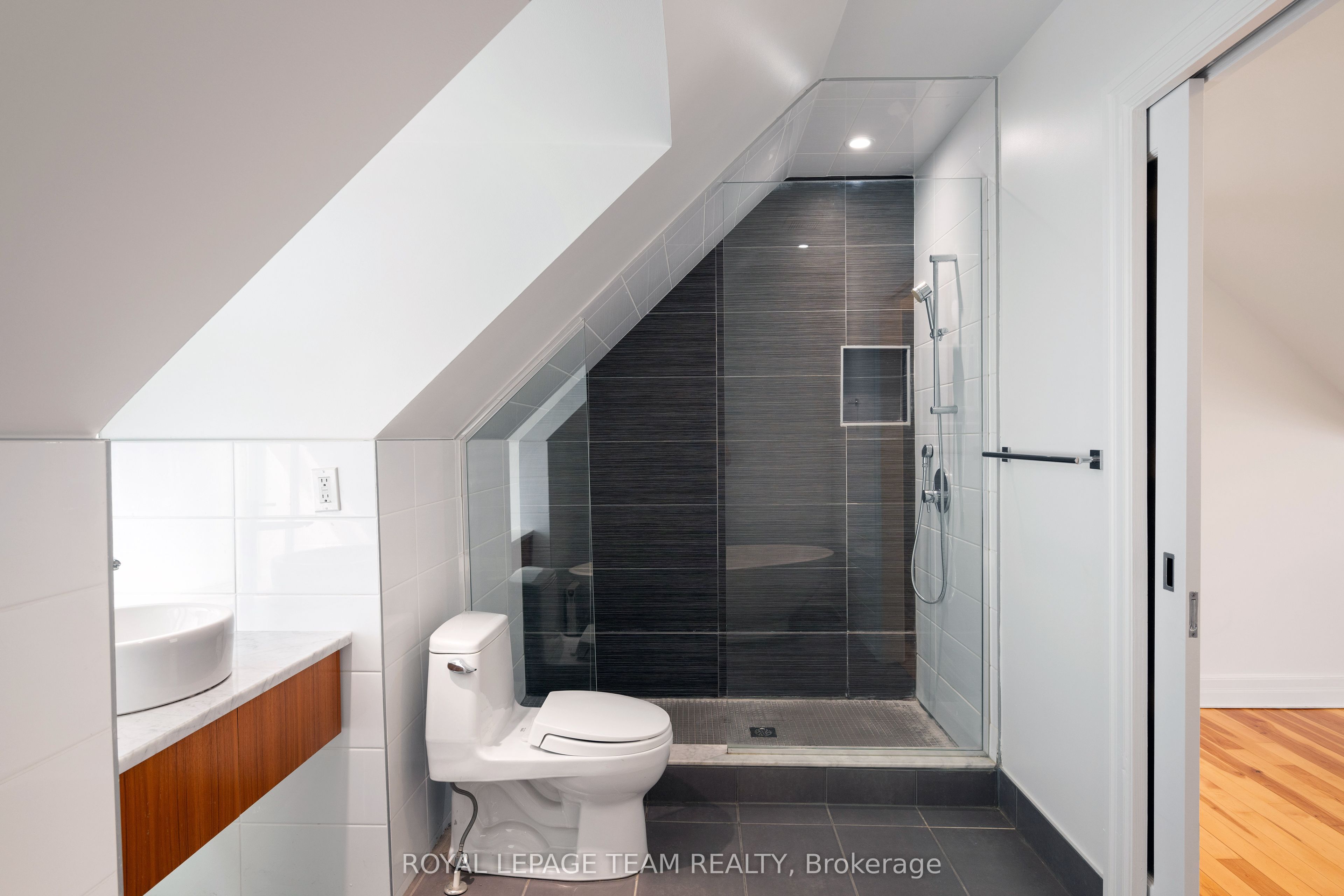 72 Maclaren Street Property Photo 45