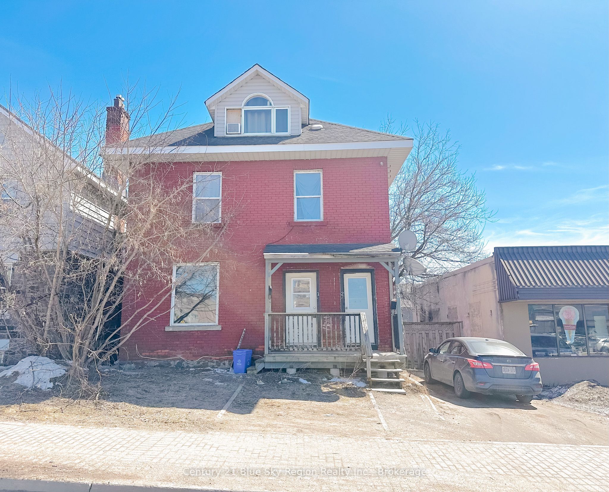 343 Fisher Street Property Photo