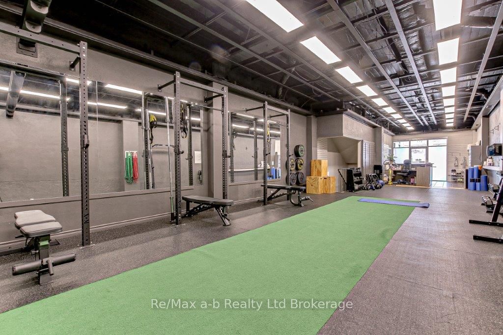 473 Dundas Street Property Photo 6