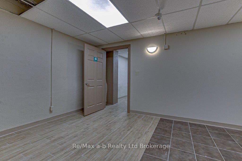 473 Dundas Street Property Photo 14