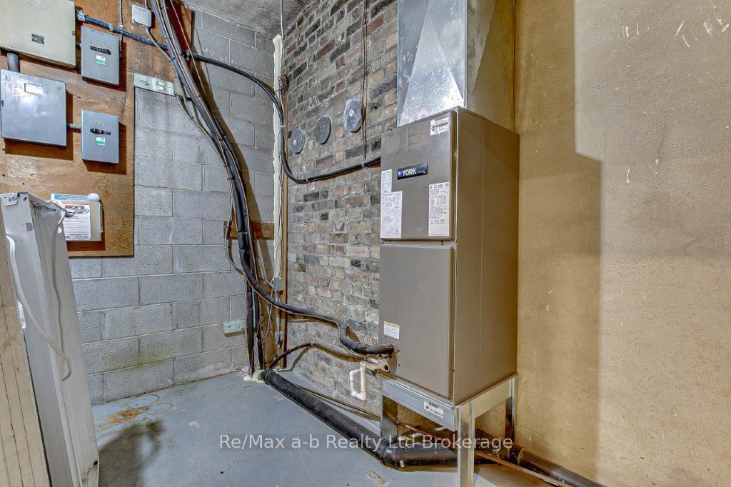 473 Dundas Street Property Photo 19