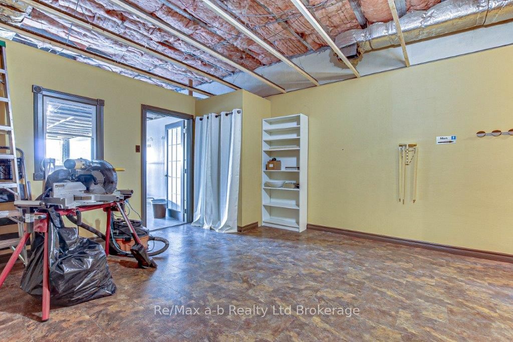 473 Dundas Street Property Photo 23